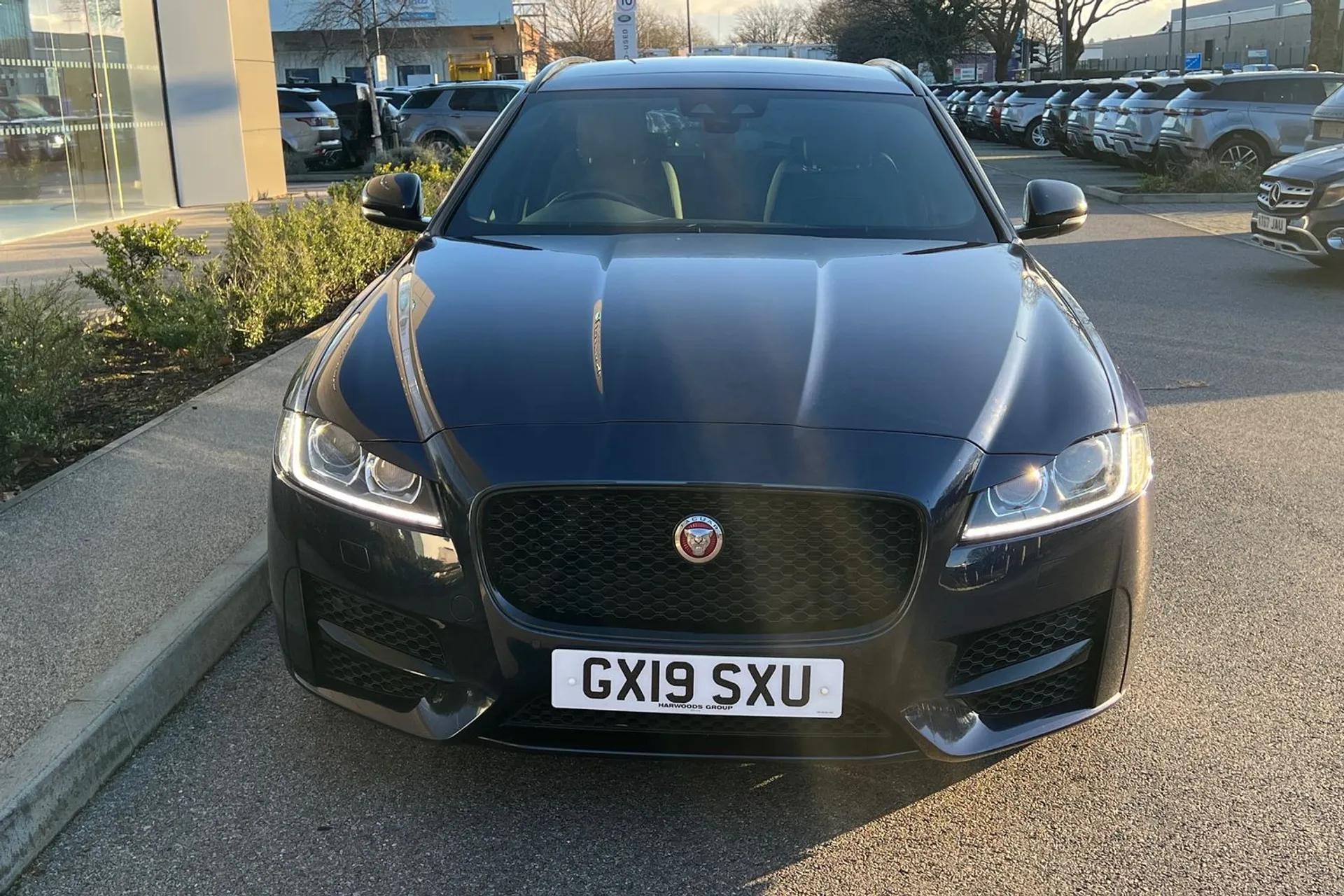 Jaguar XF thumbnail image number 15