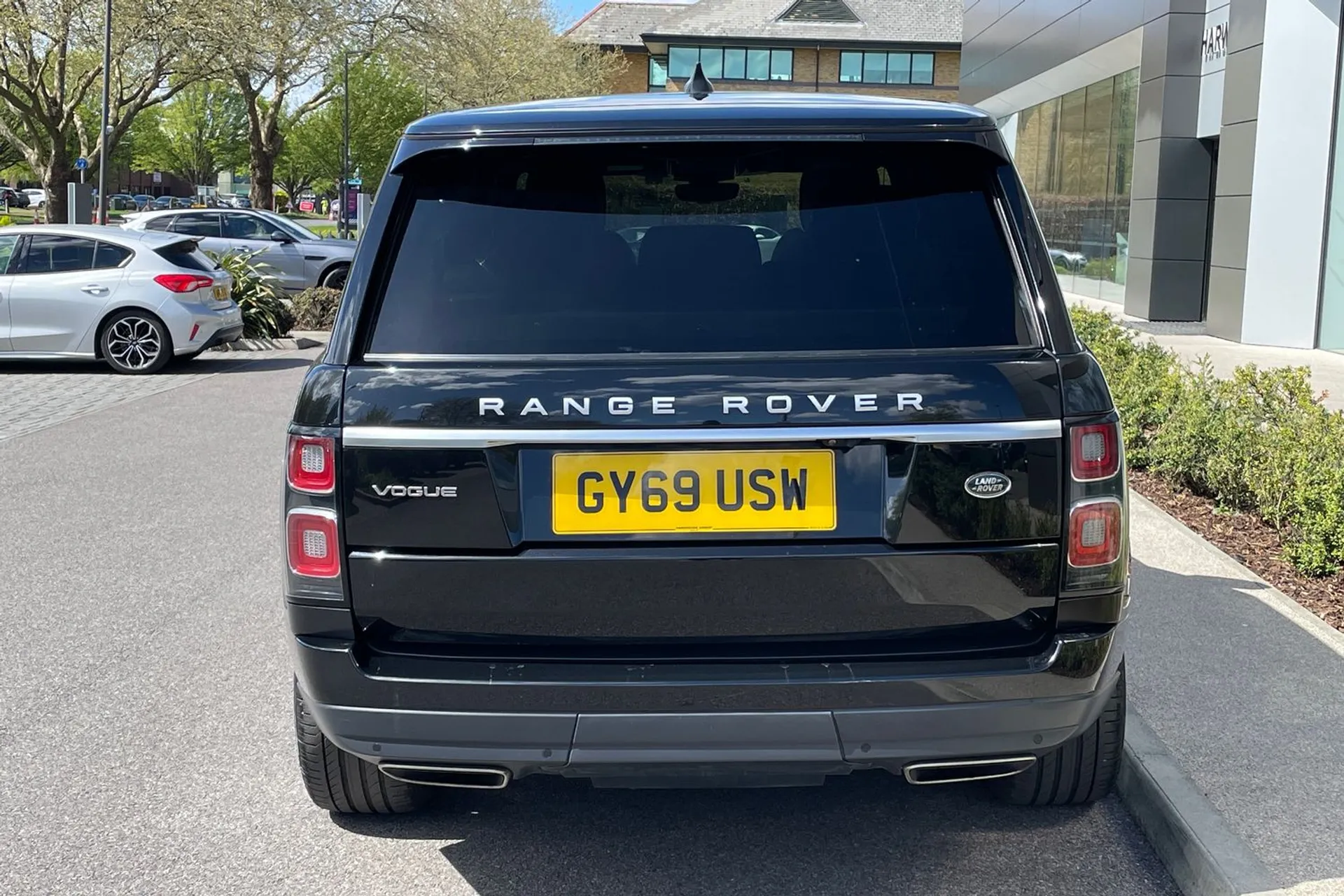 LAND ROVER RANGE ROVER thumbnail image number 12