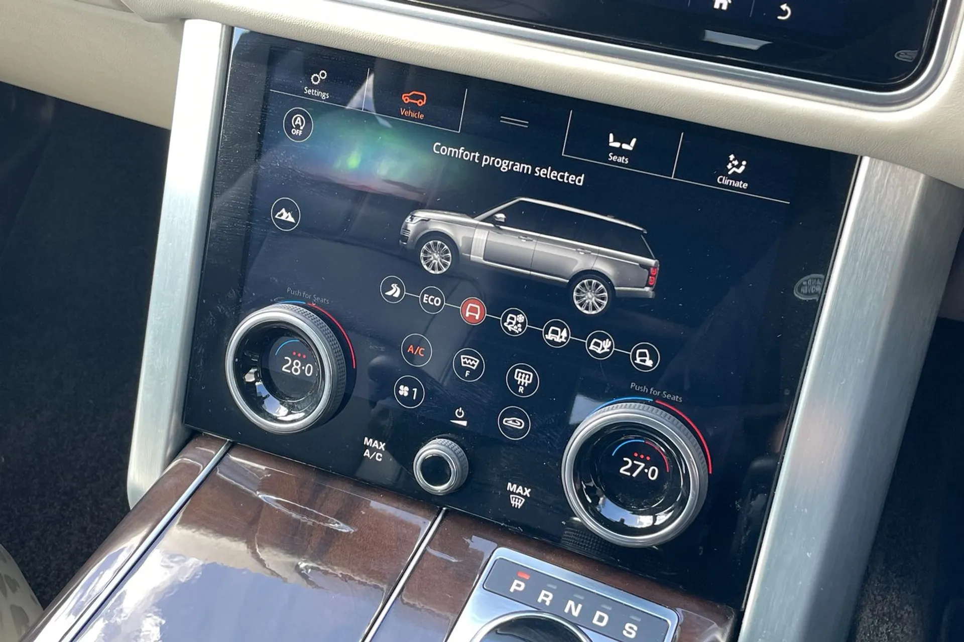 LAND ROVER RANGE ROVER thumbnail image number 49