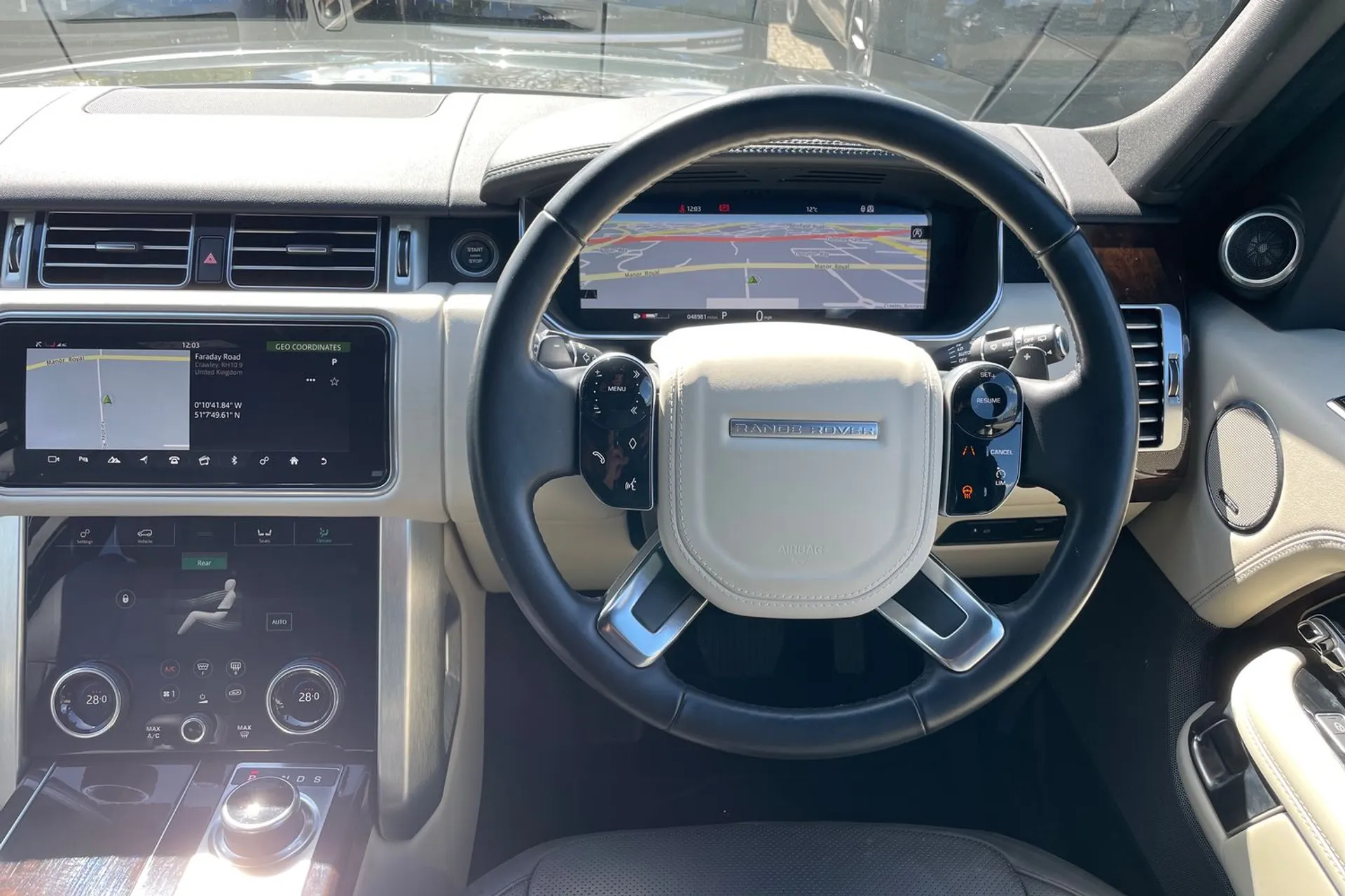 LAND ROVER RANGE ROVER thumbnail image number 18