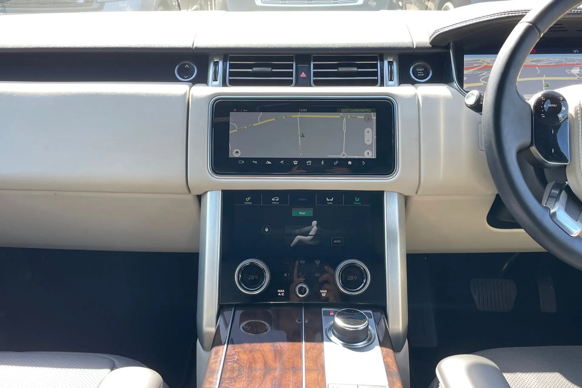 LAND ROVER RANGE ROVER thumbnail image number 19