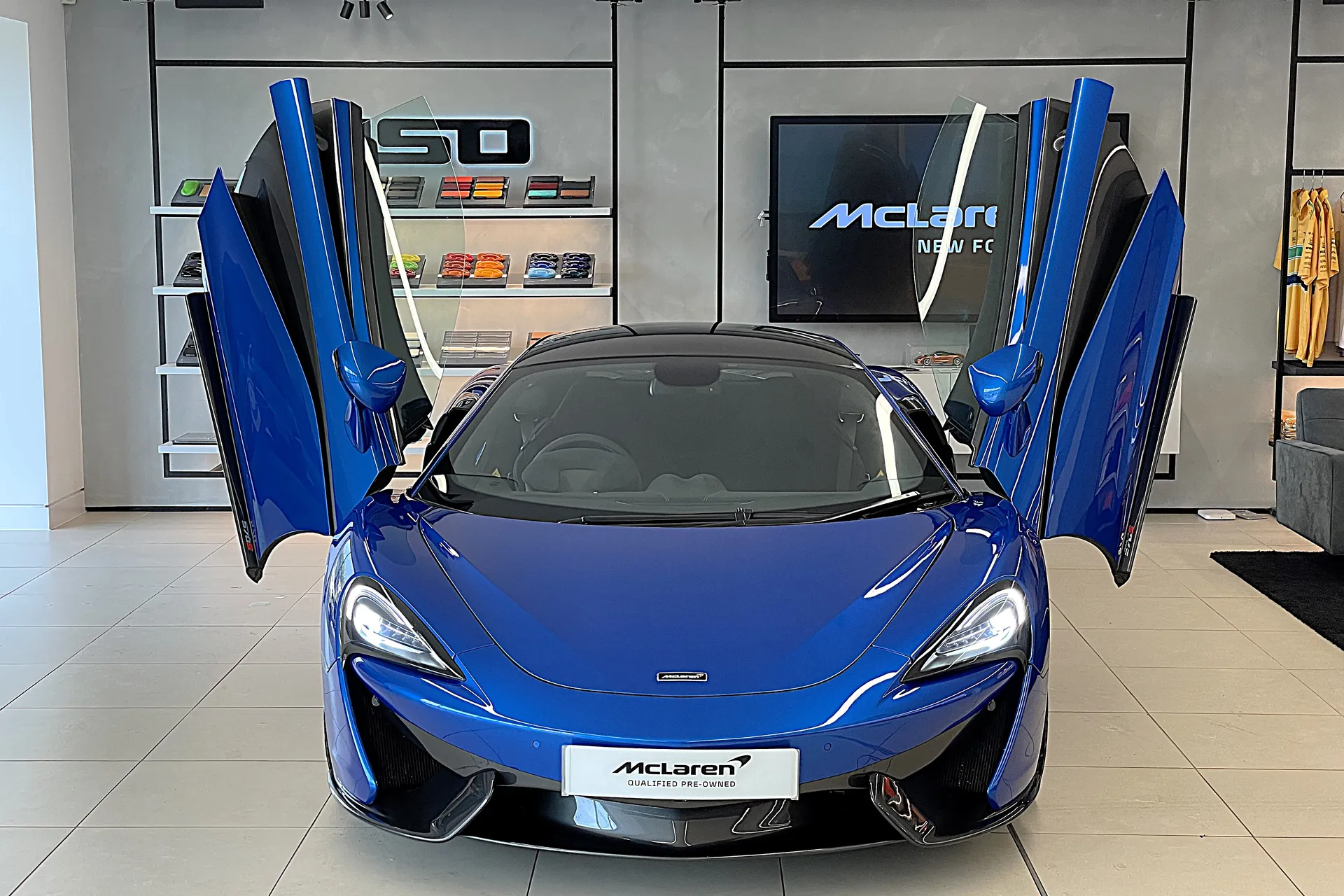 McLaren 570 thumbnail image number 9