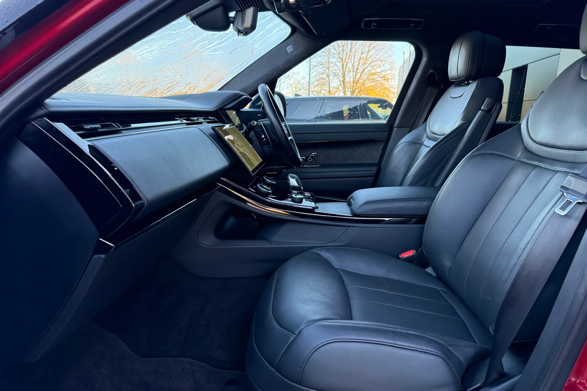 LAND ROVER RANGE ROVER SPORT thumbnail image number 10