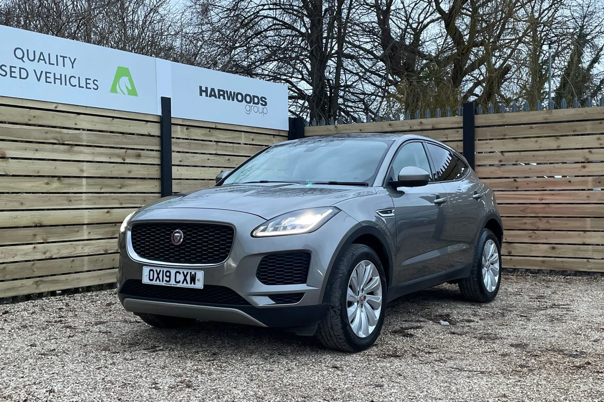 Jaguar E-PACE thumbnail image number 12