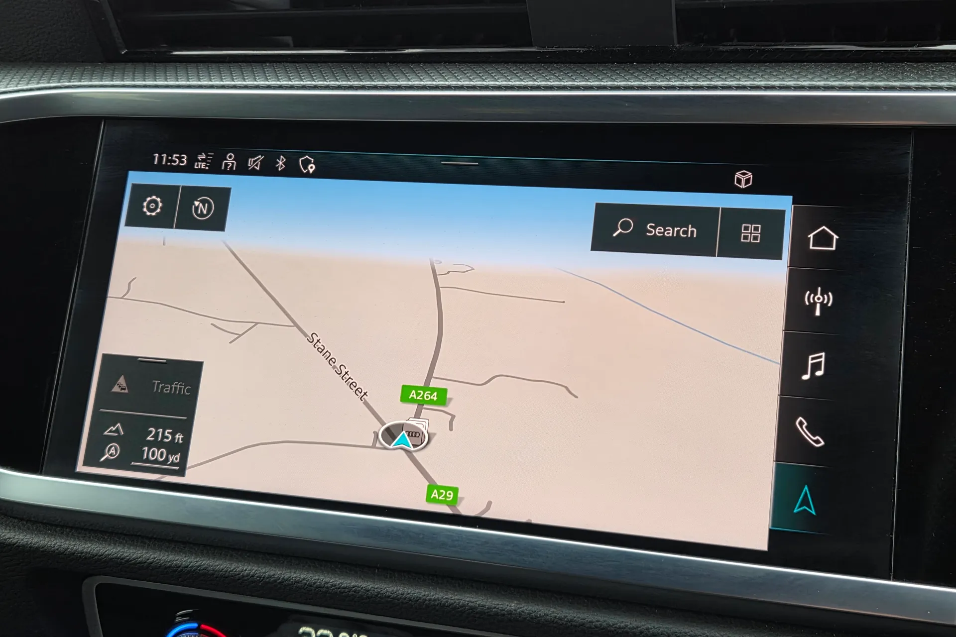 Audi Q3 thumbnail image number 5