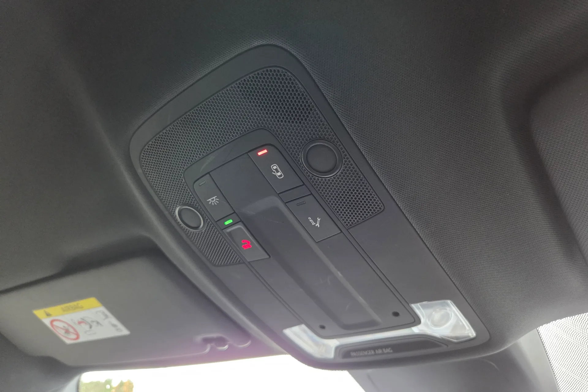 Audi Q3 thumbnail image number 20