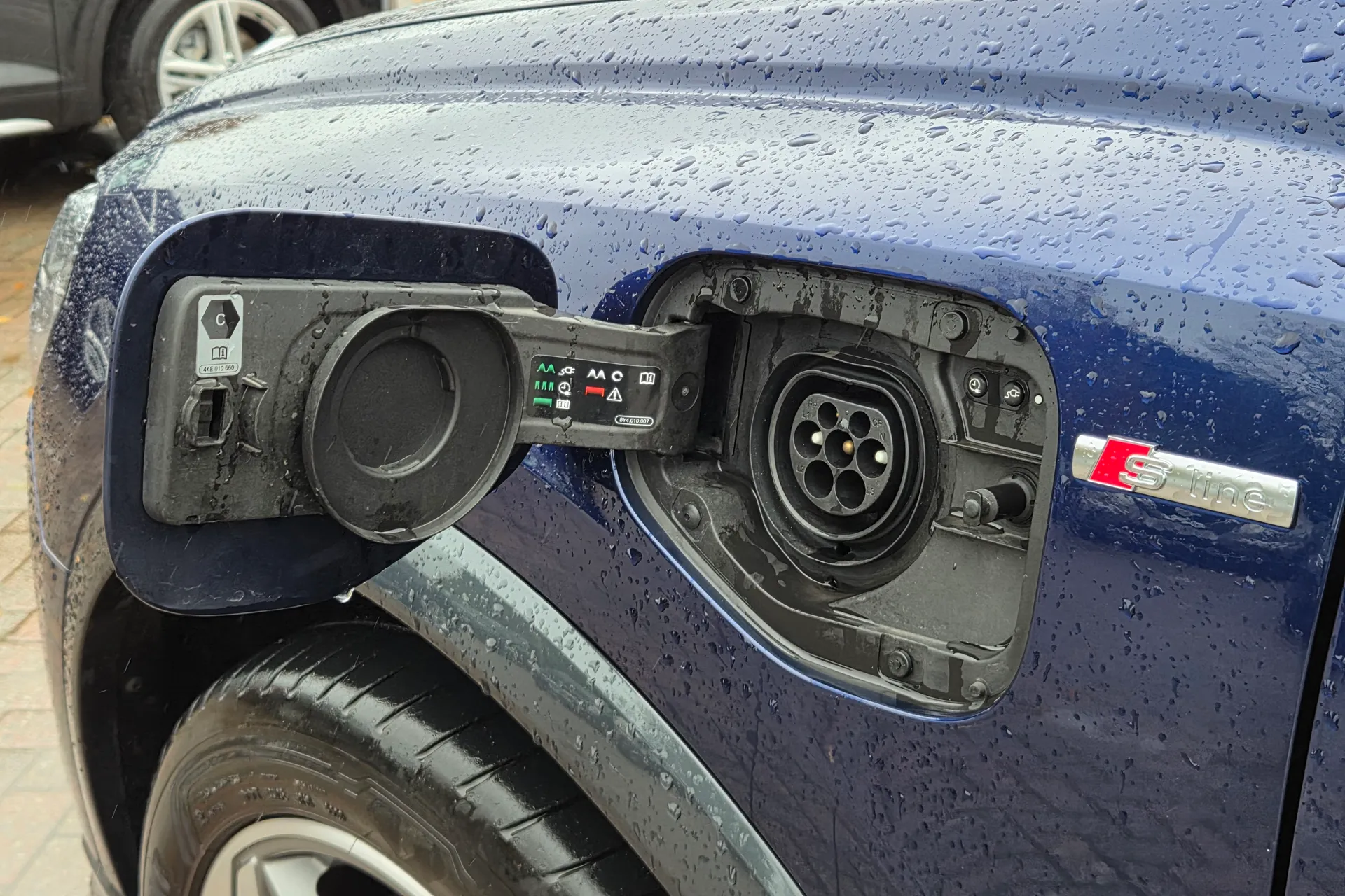 Audi Q3 thumbnail image number 52