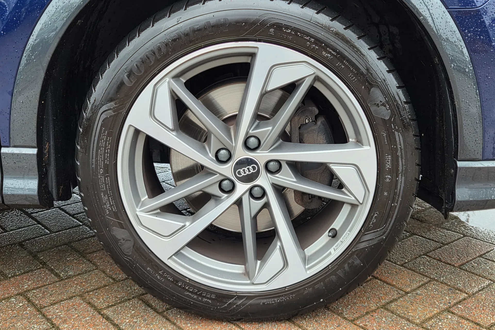 Audi Q3 thumbnail image number 47