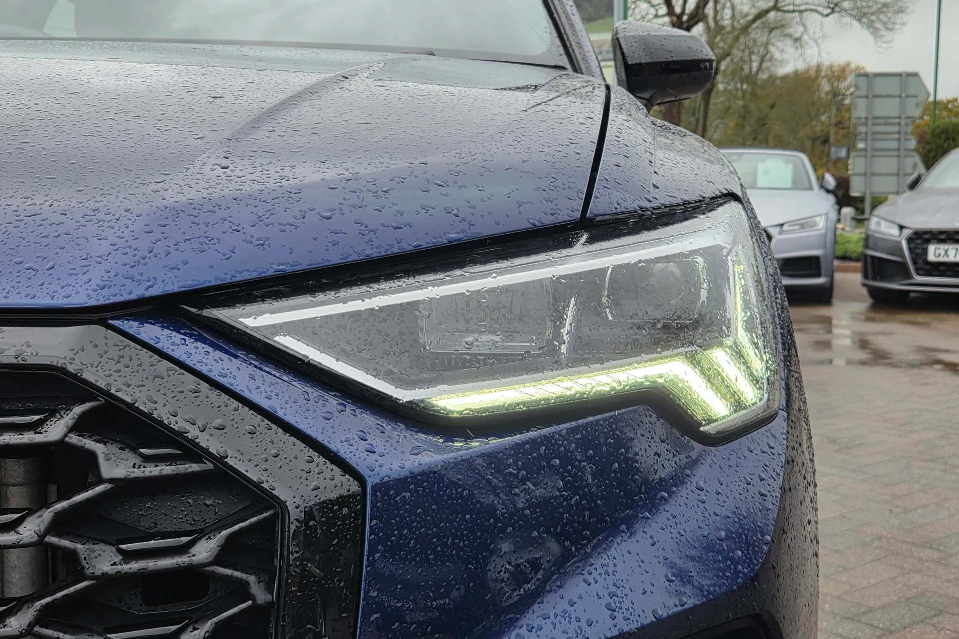 Audi Q3 thumbnail image number 54