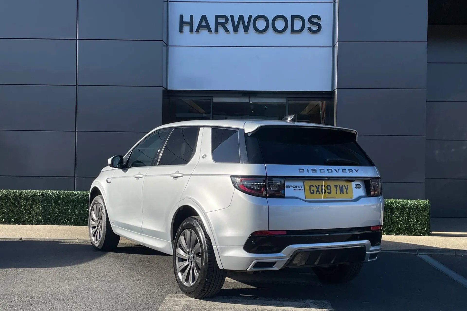 LAND ROVER DISCOVERY SPORT thumbnail image number 9