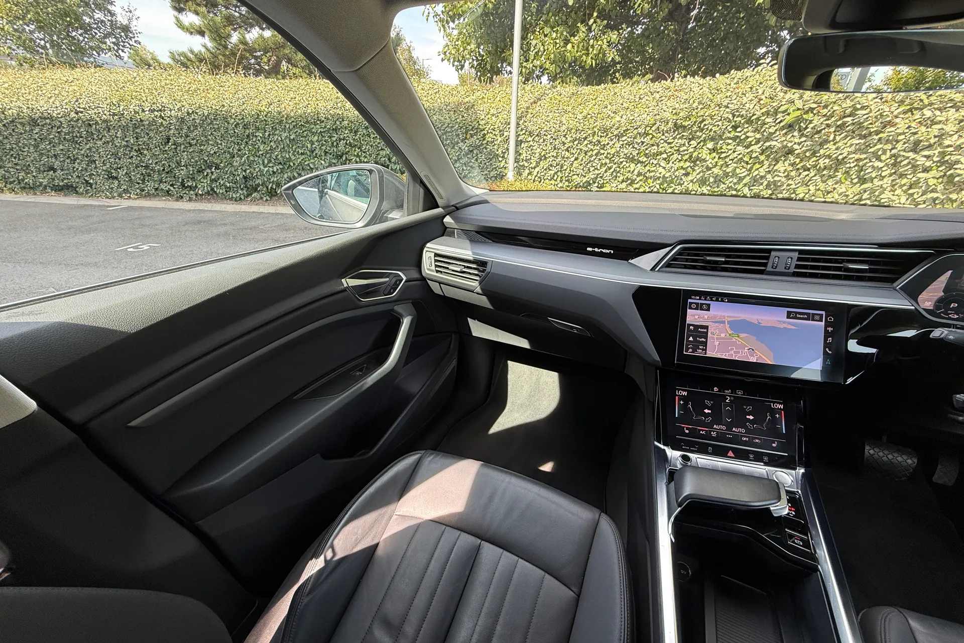 Audi e-tron thumbnail image number 57