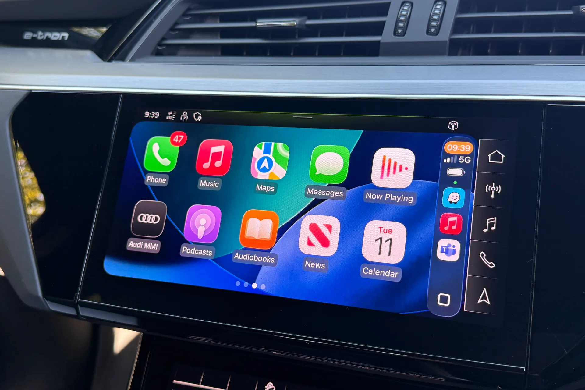 Audi e-tron thumbnail image number 8