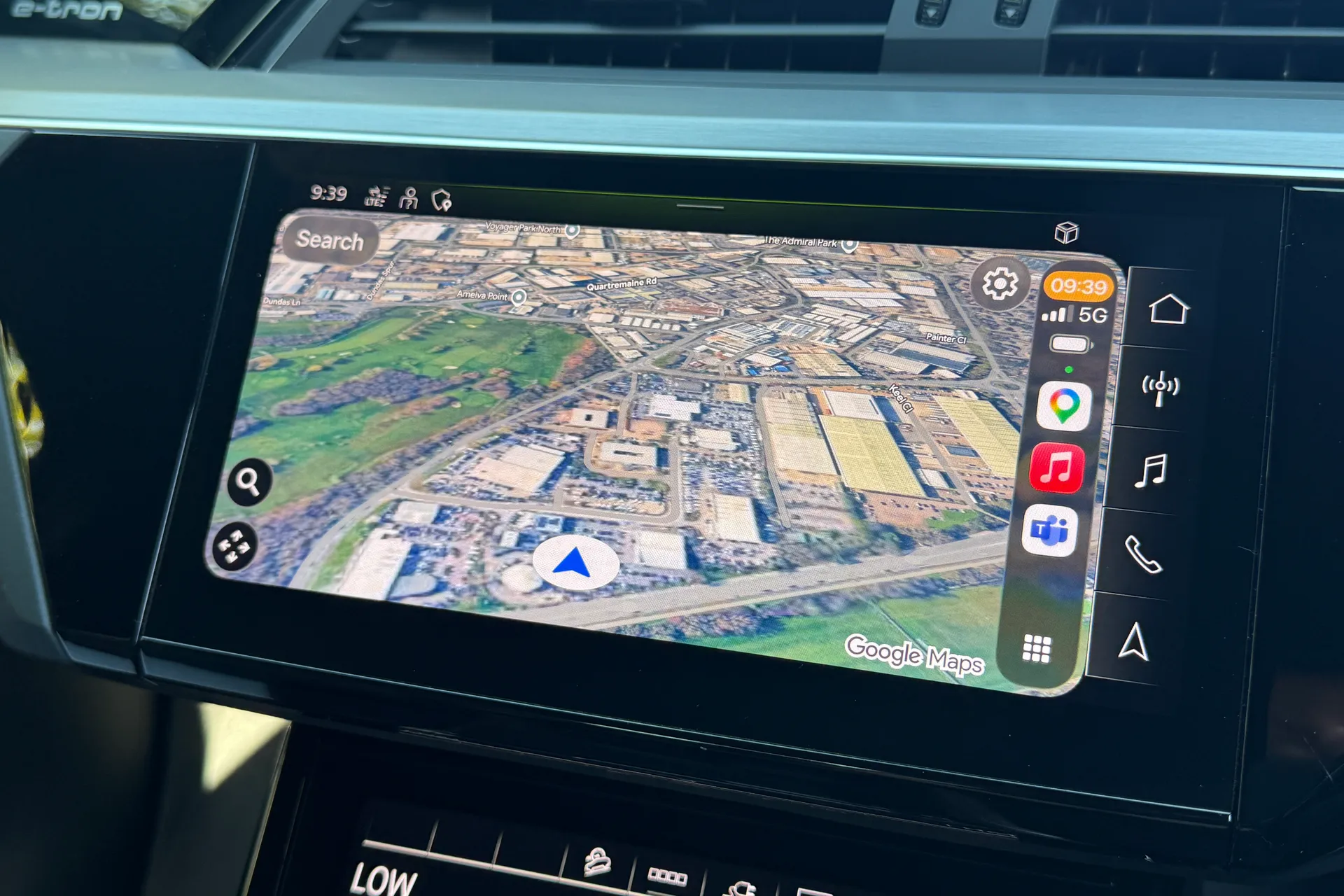 Audi e-tron thumbnail image number 10