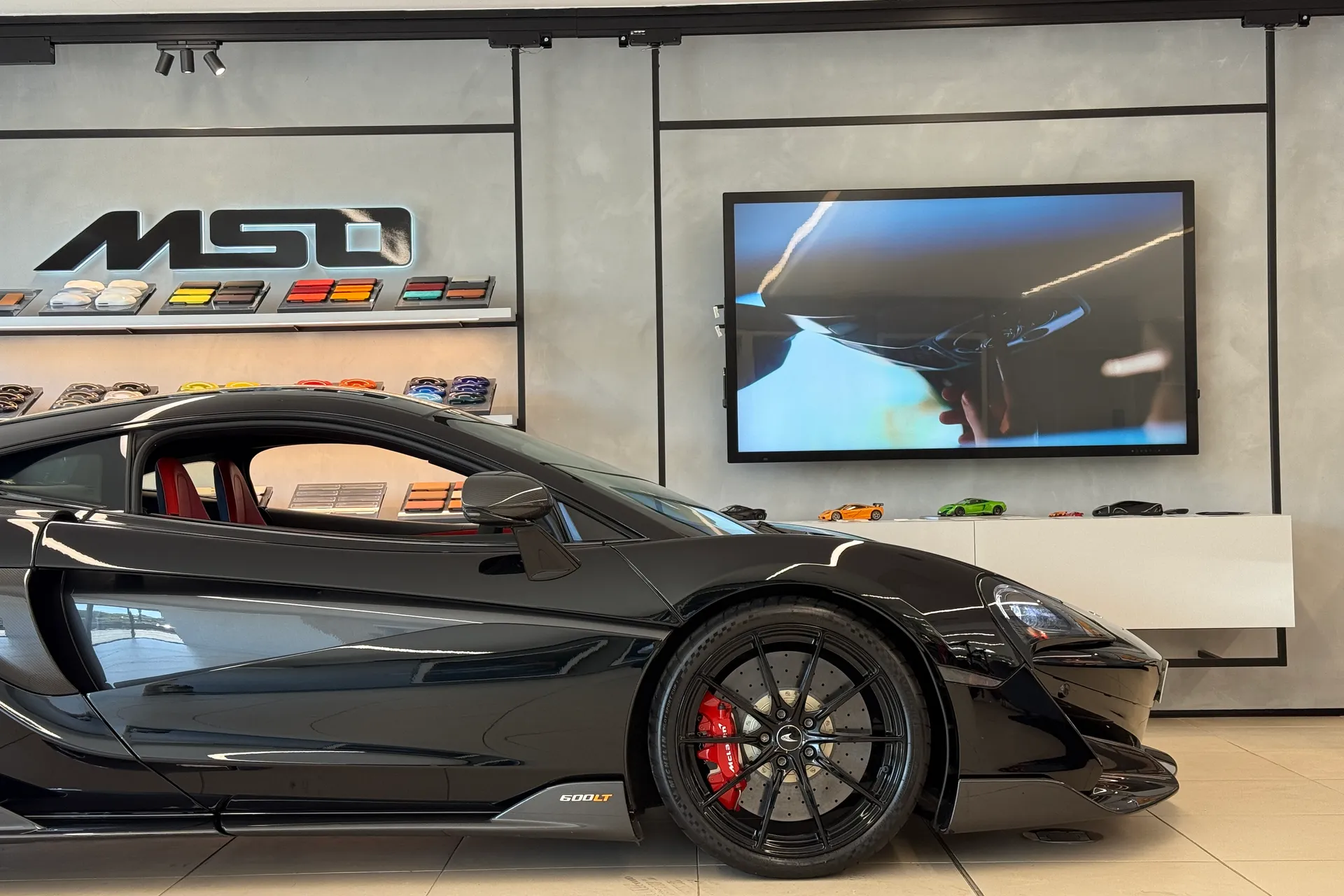 McLaren 600LT thumbnail image number 22