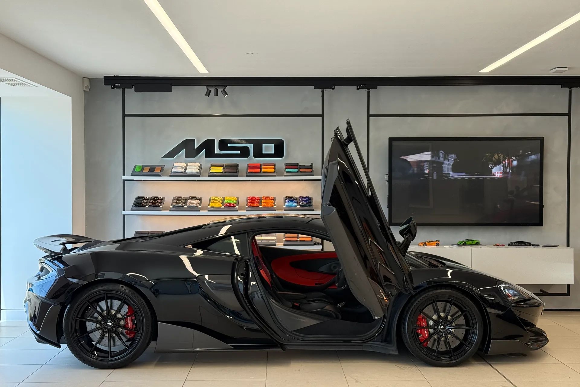 McLaren 600LT thumbnail image number 27