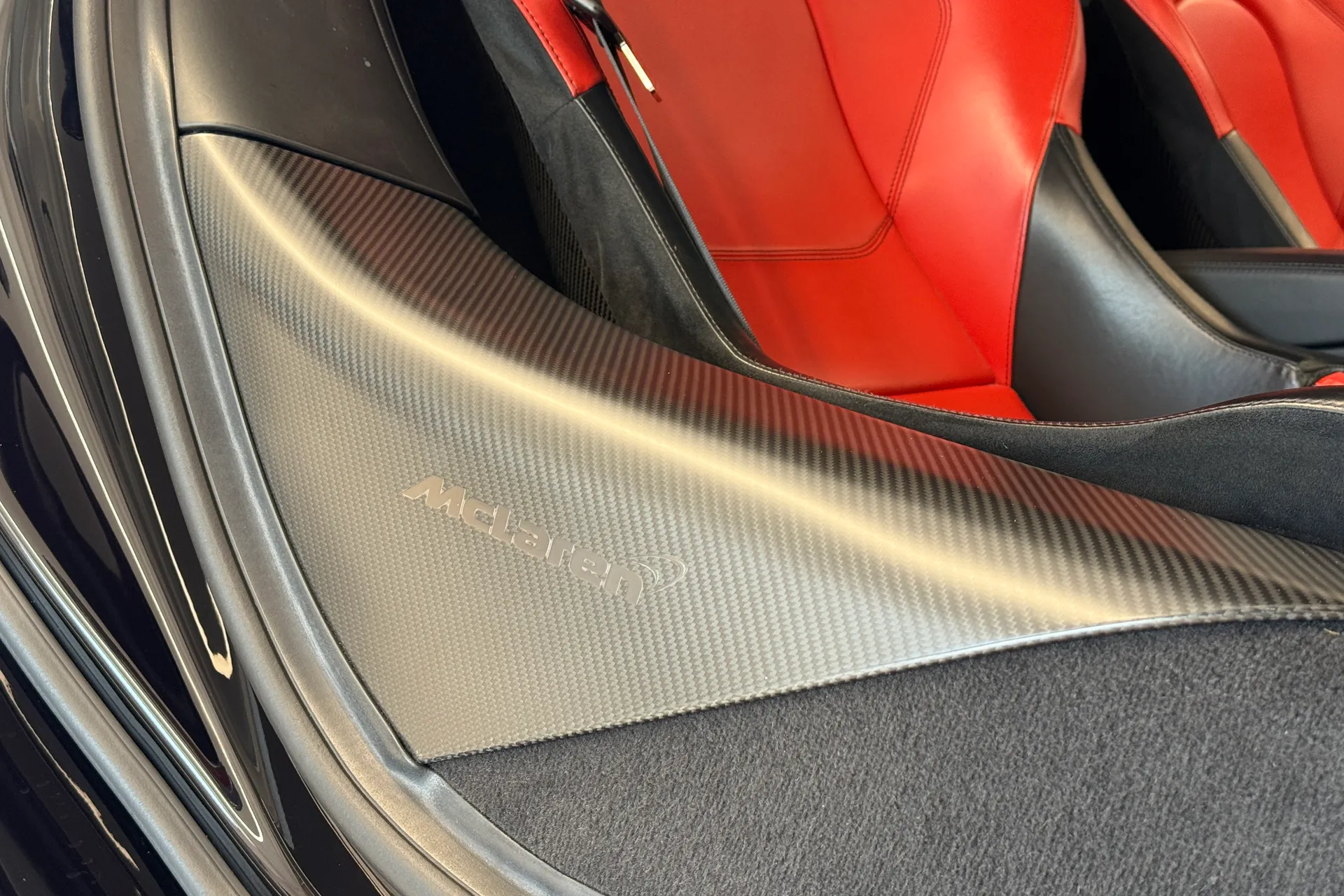 McLaren 600LT thumbnail image number 10