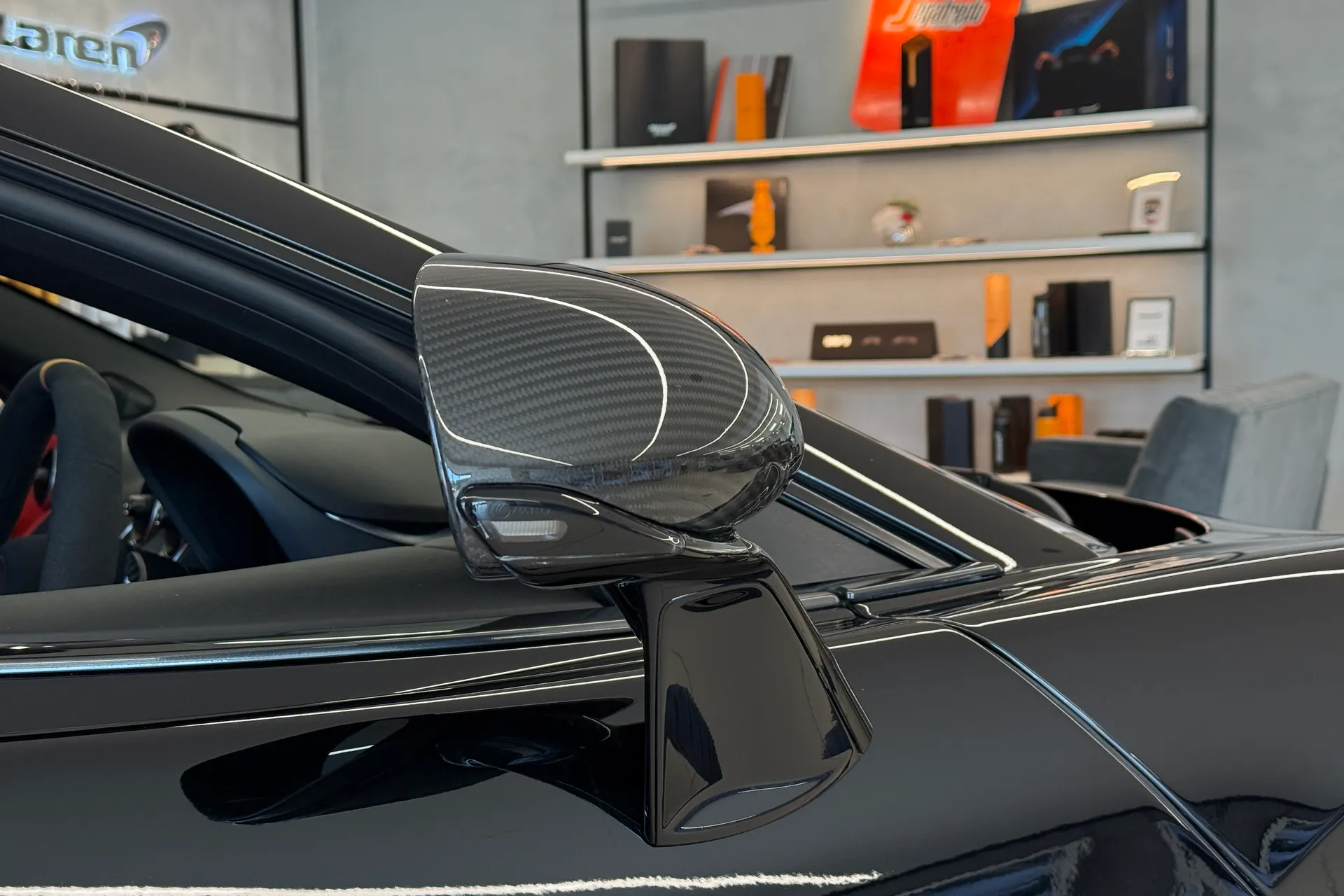 McLaren 600LT thumbnail image number 7