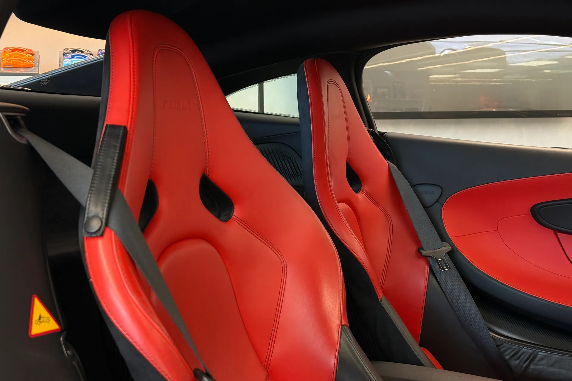 McLaren 600LT thumbnail image number 18