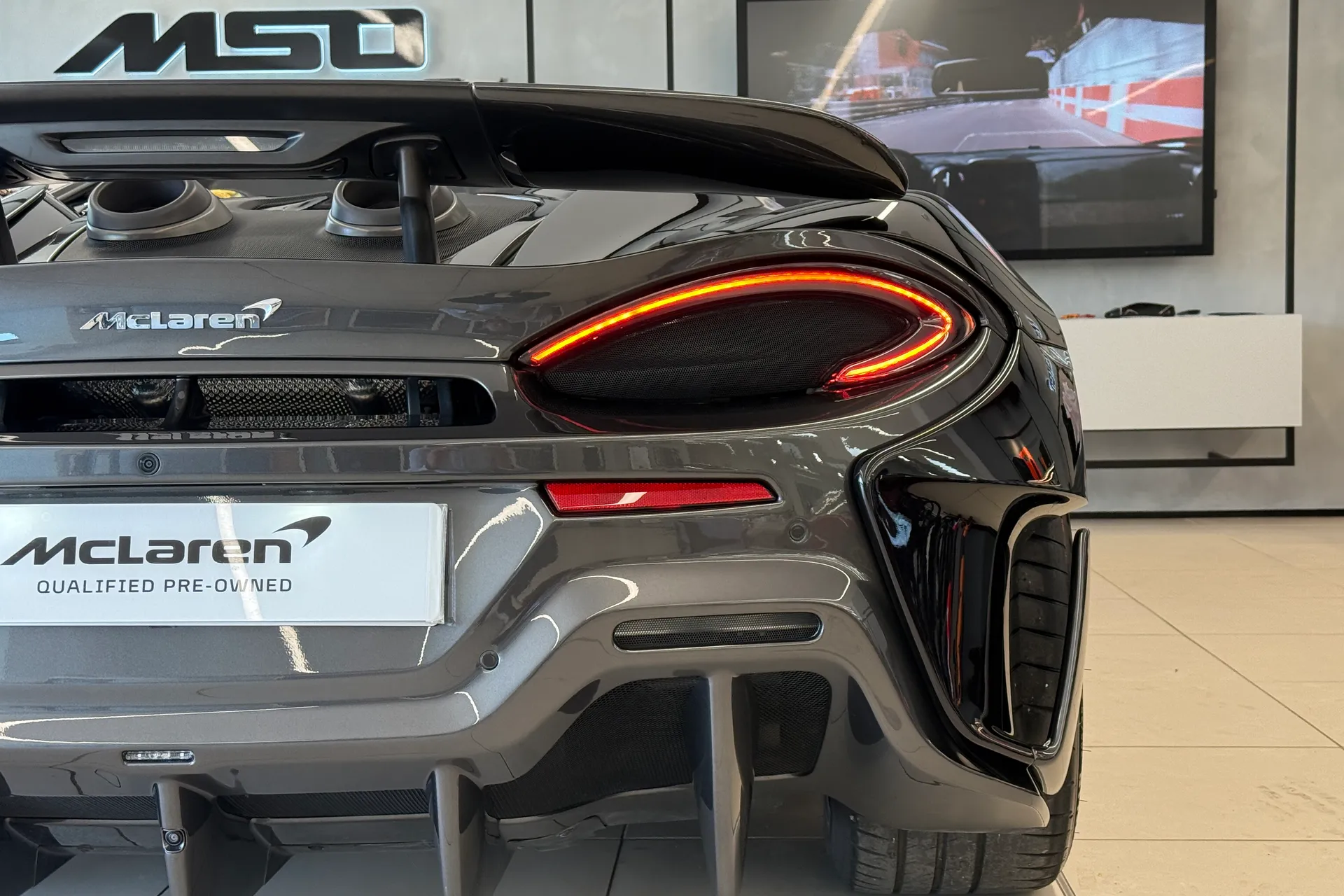 McLaren 600LT thumbnail image number 37