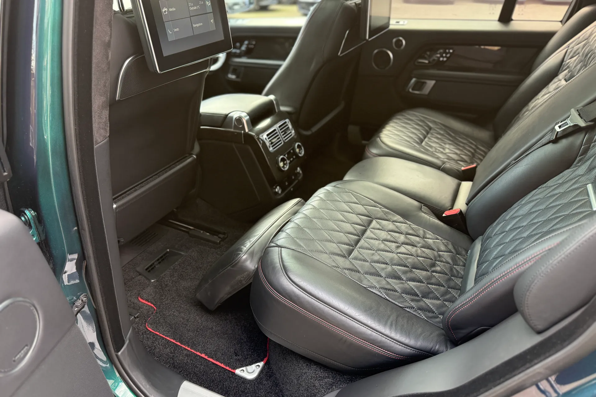 LAND ROVER RANGE ROVER thumbnail image number 65