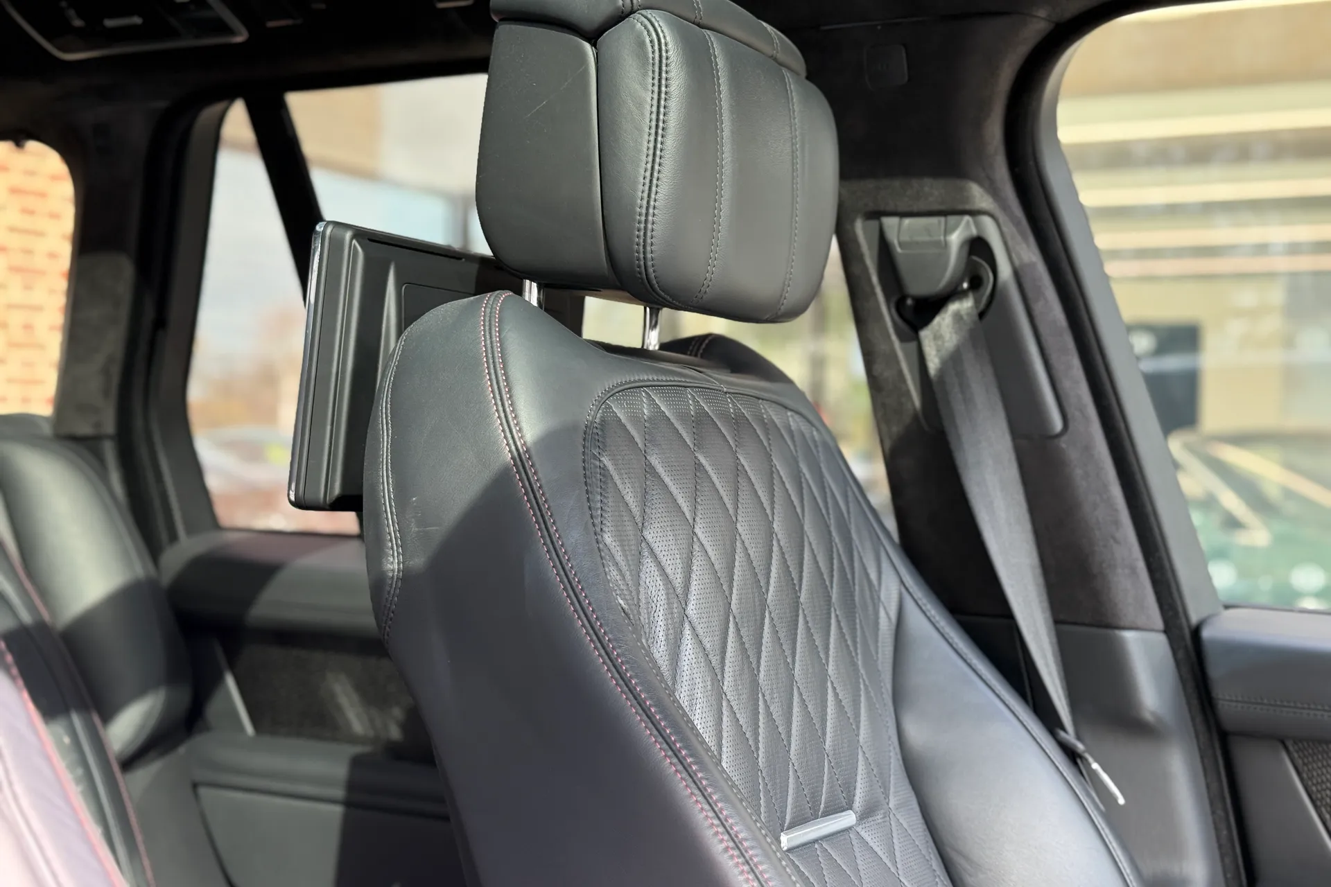 LAND ROVER RANGE ROVER thumbnail image number 40