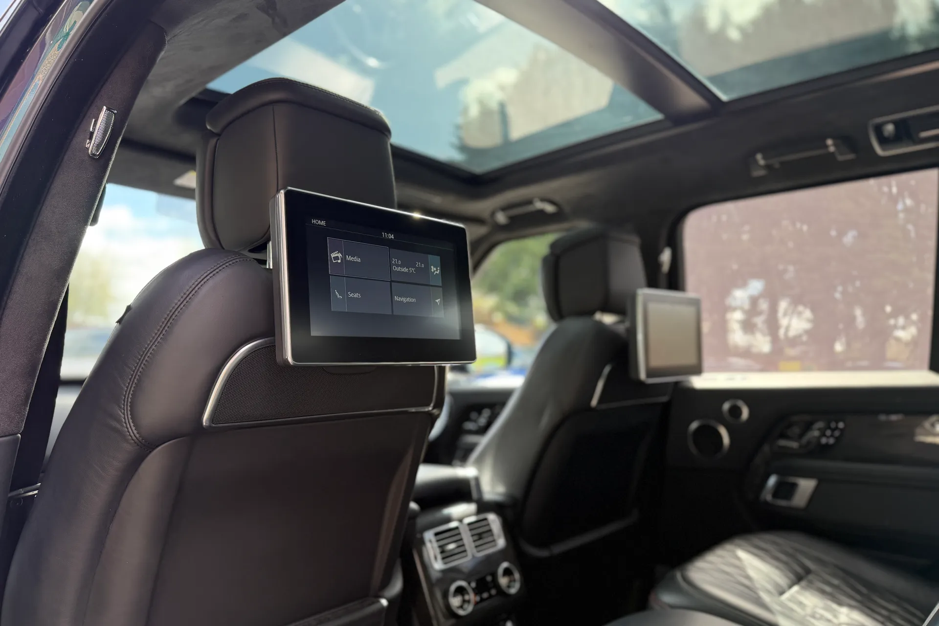 LAND ROVER RANGE ROVER thumbnail image number 64