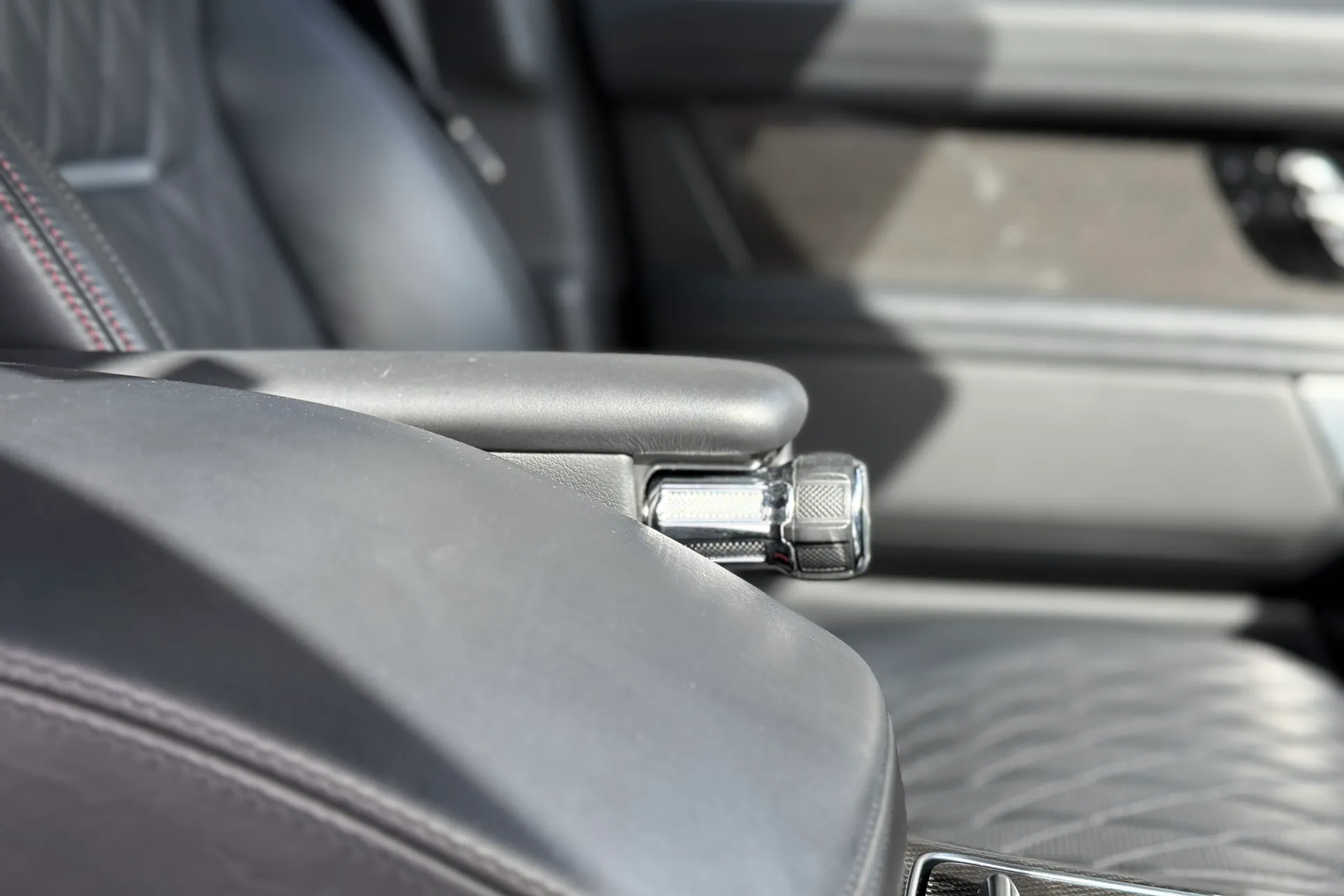 LAND ROVER RANGE ROVER thumbnail image number 39