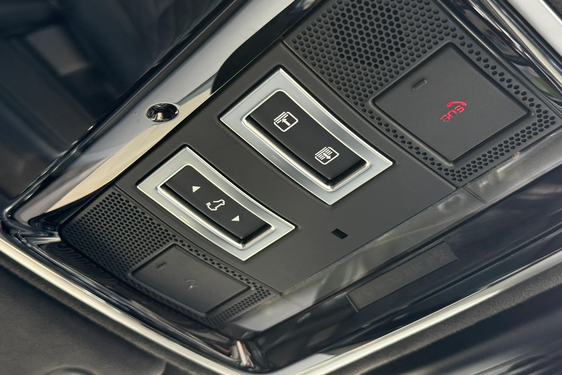 LAND ROVER RANGE ROVER thumbnail image number 80