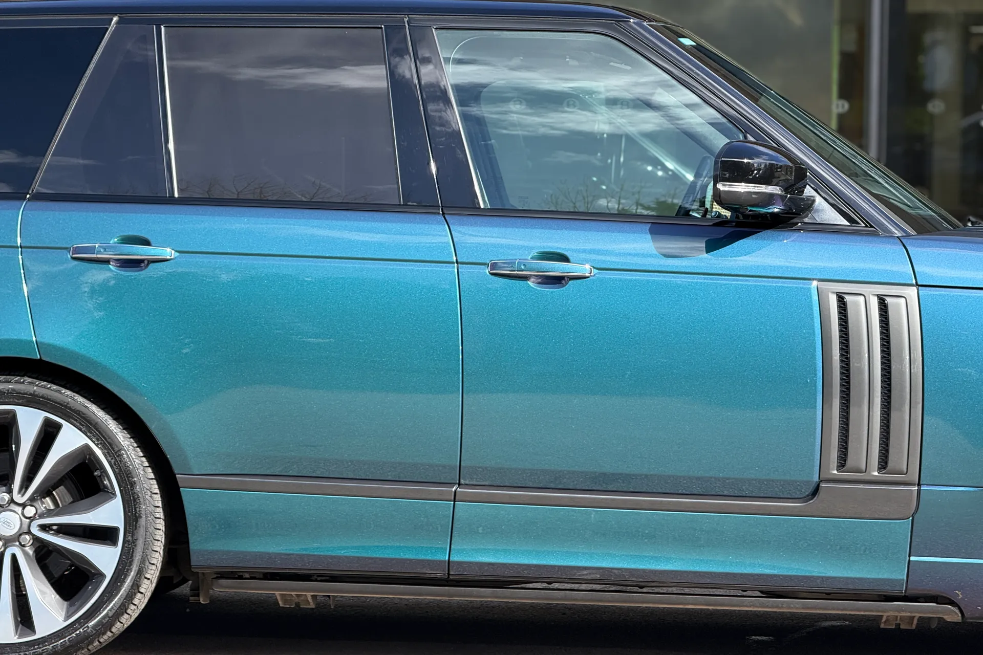 LAND ROVER RANGE ROVER thumbnail image number 19