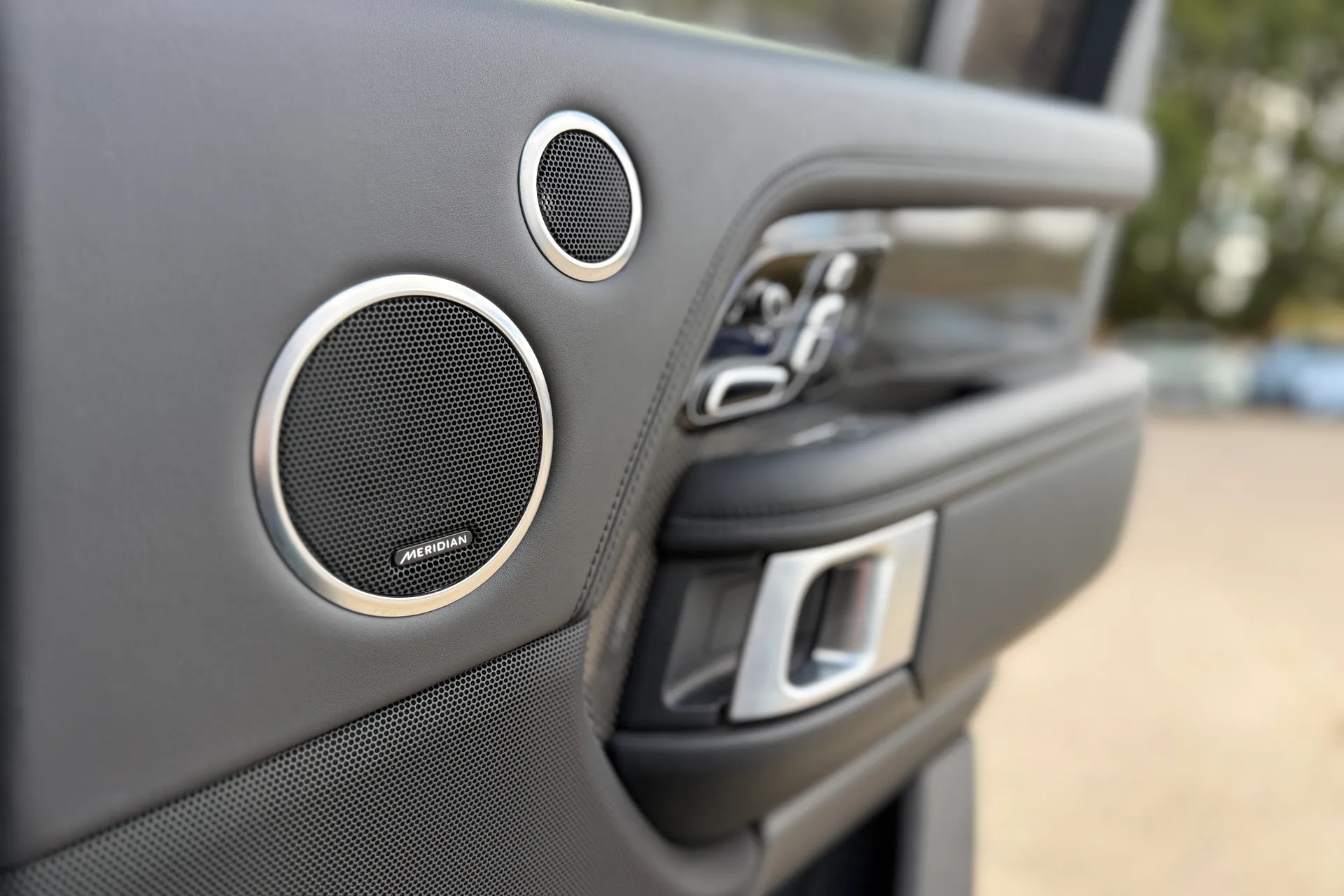 LAND ROVER RANGE ROVER thumbnail image number 41