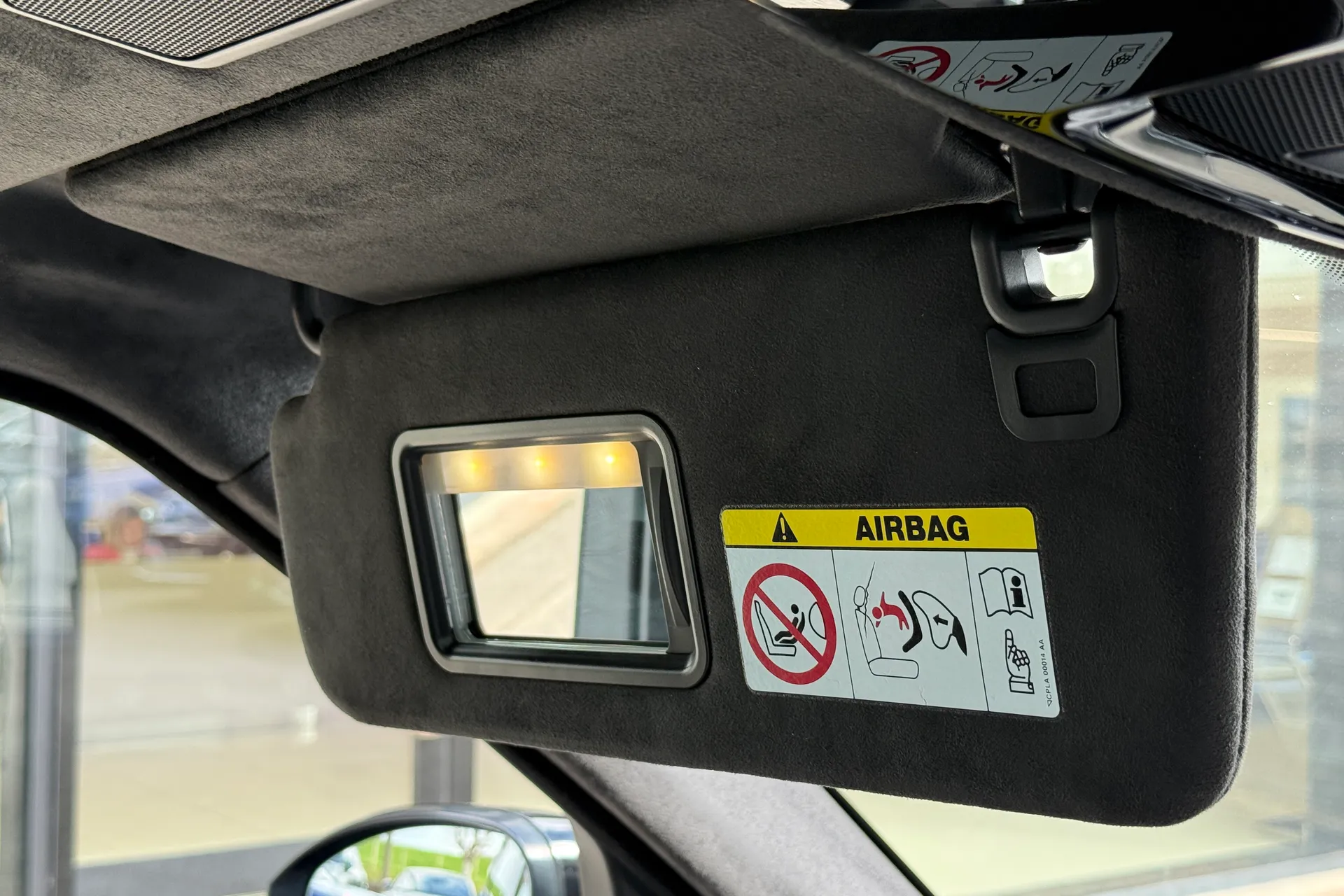 LAND ROVER RANGE ROVER thumbnail image number 81