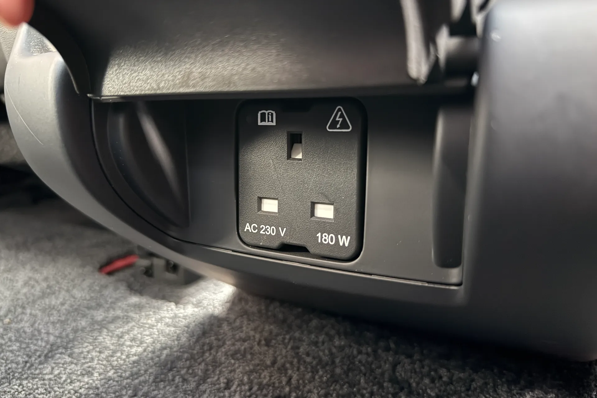 LAND ROVER RANGE ROVER thumbnail image number 49