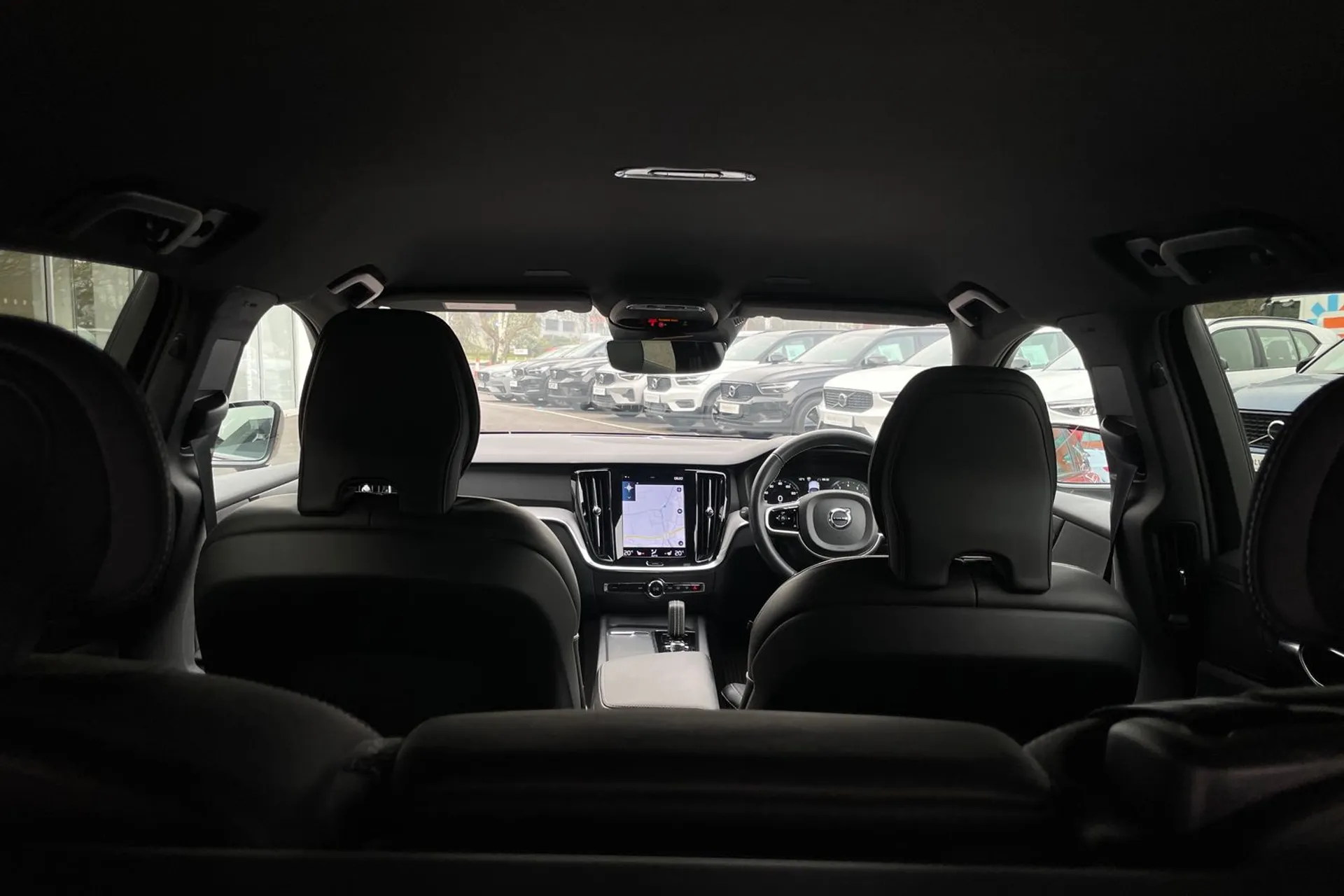 Volvo V60 thumbnail image number 21
