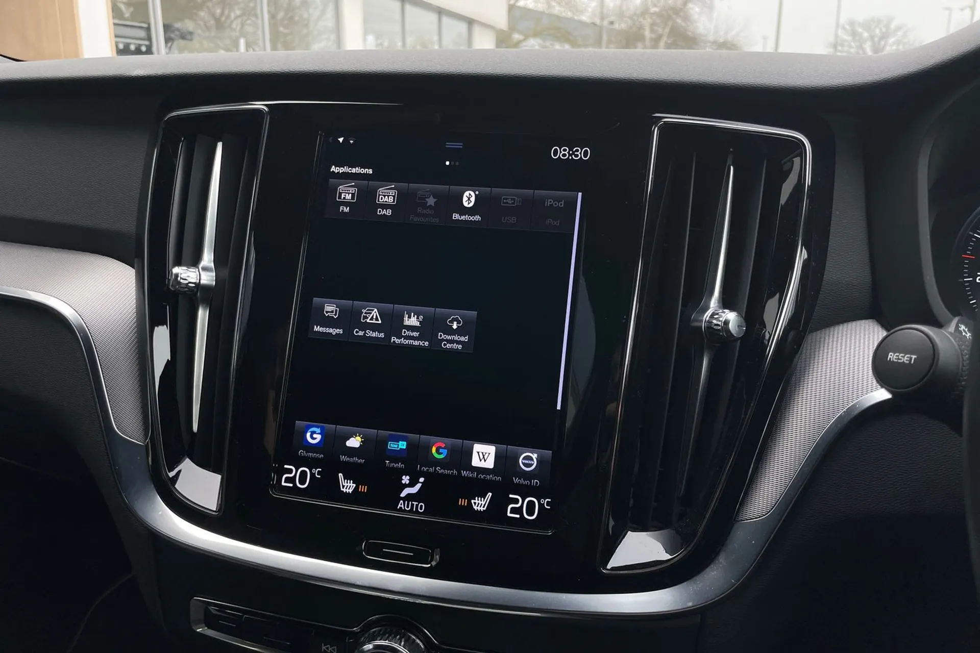 Volvo V60 thumbnail image number 40
