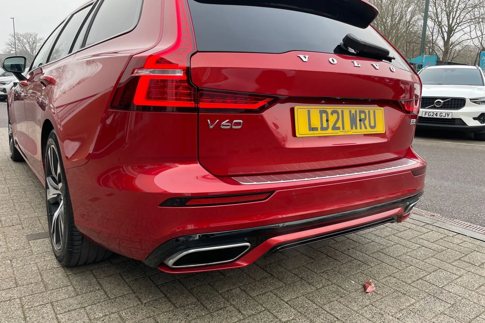 Volvo V60 thumbnail image number 17