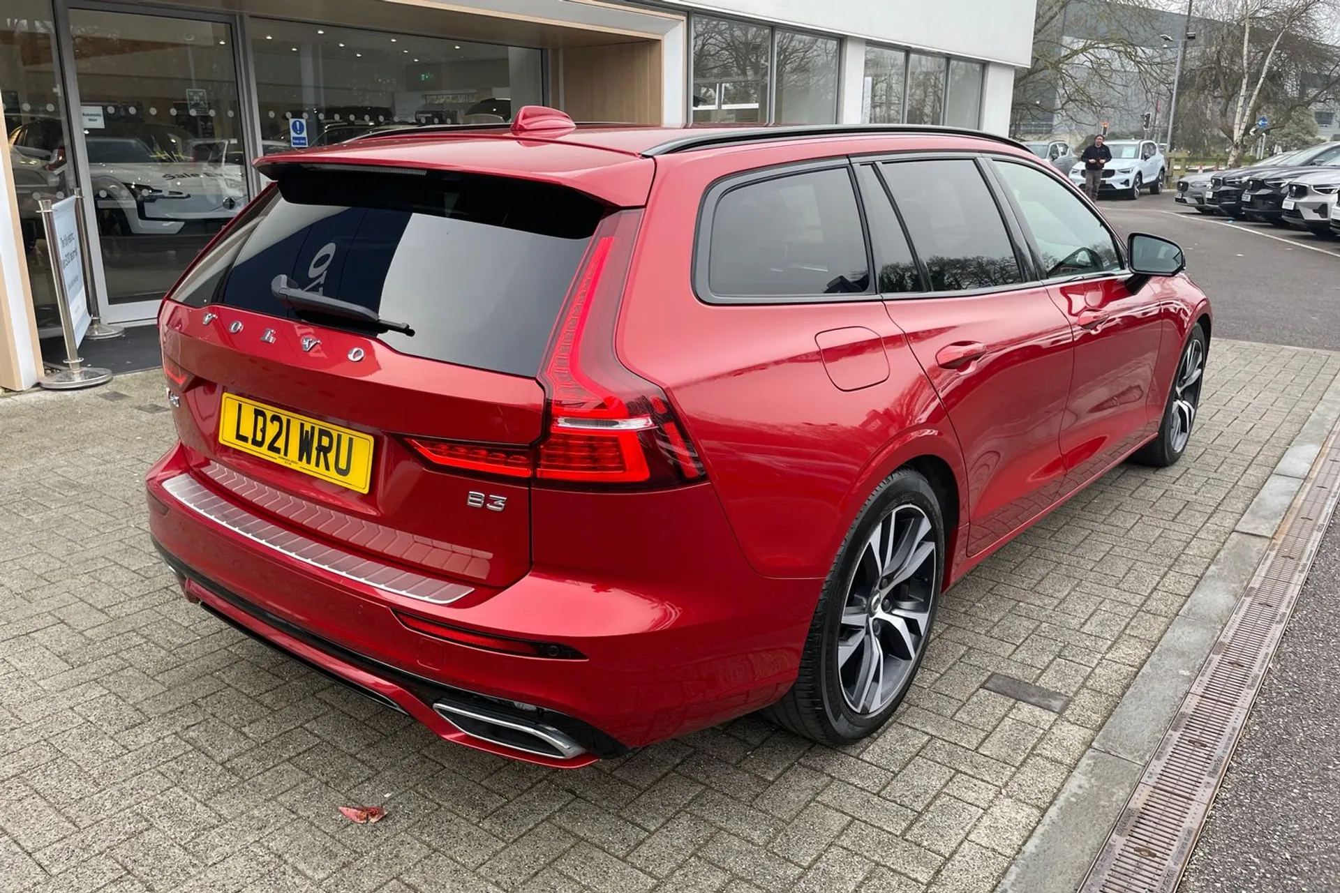 Volvo V60 thumbnail image number 7