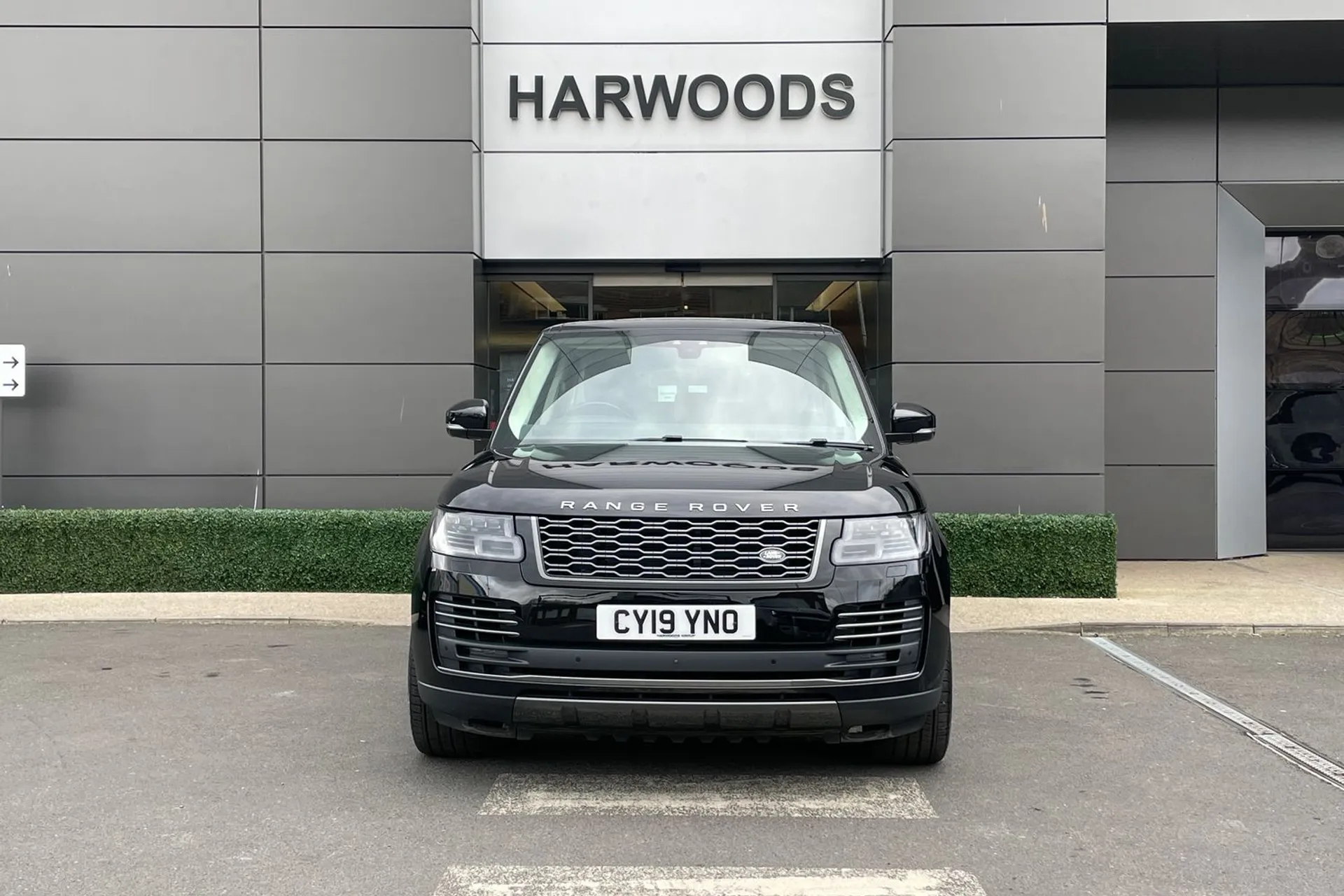 LAND ROVER RANGE ROVER thumbnail image number 16