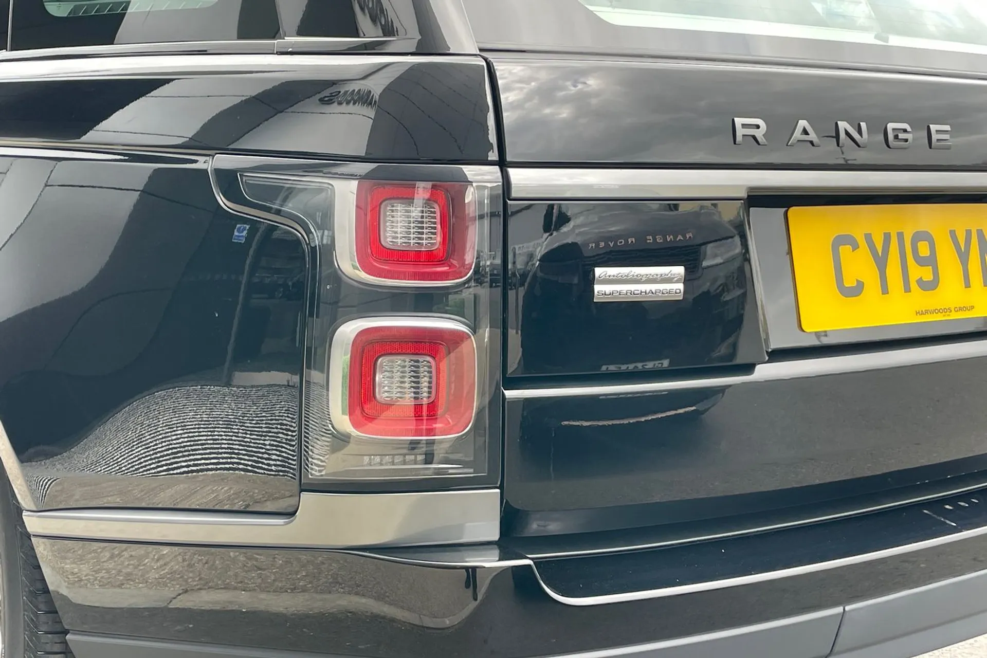 LAND ROVER RANGE ROVER thumbnail image number 25