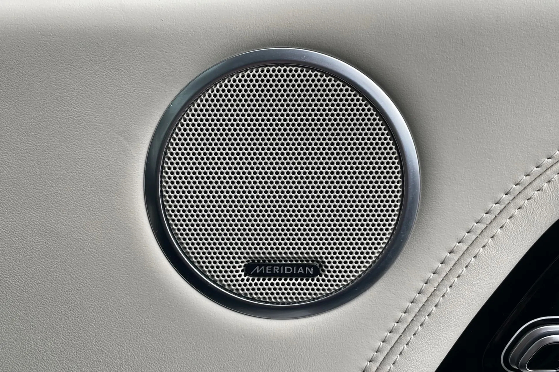 LAND ROVER RANGE ROVER thumbnail image number 53
