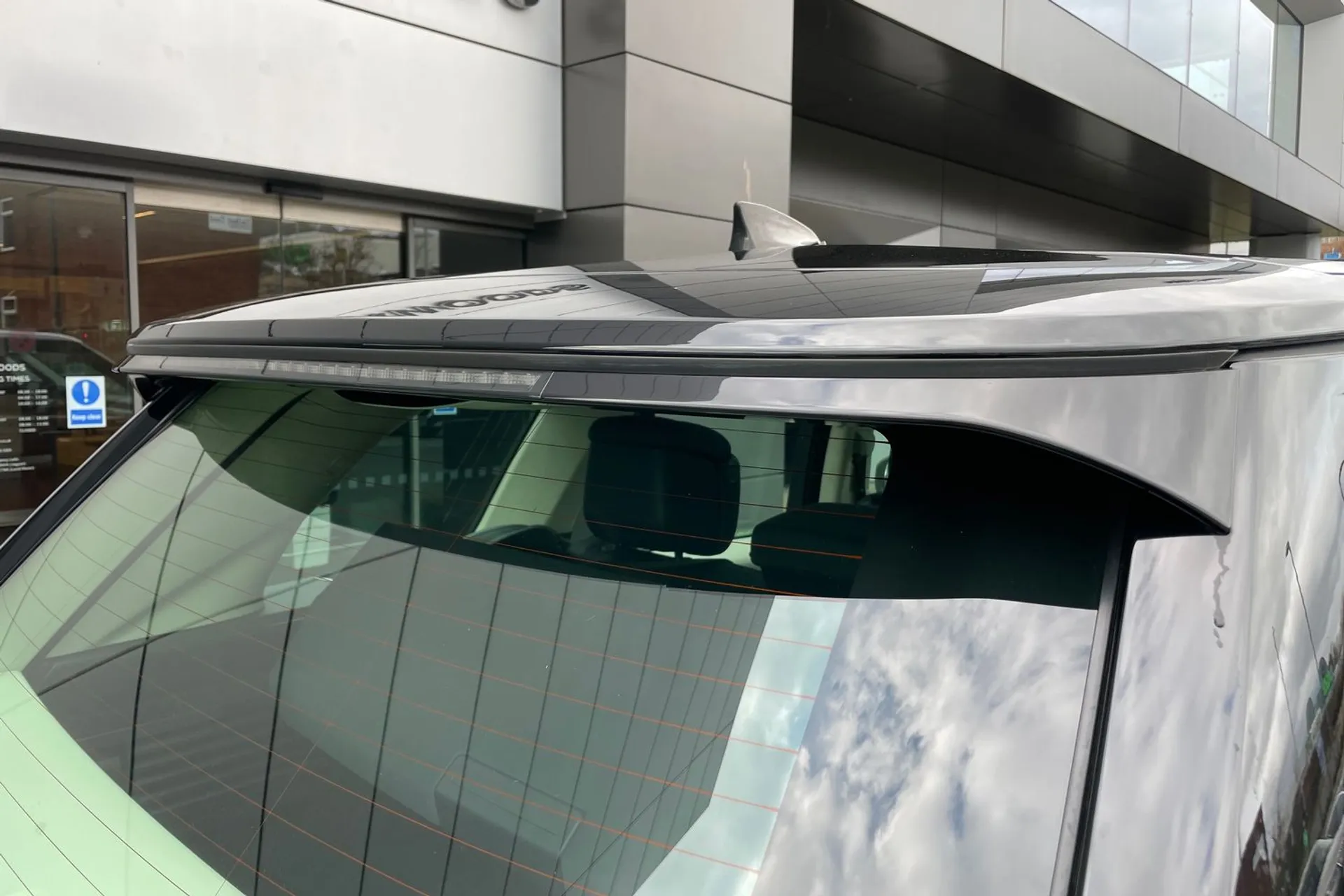 LAND ROVER RANGE ROVER thumbnail image number 20