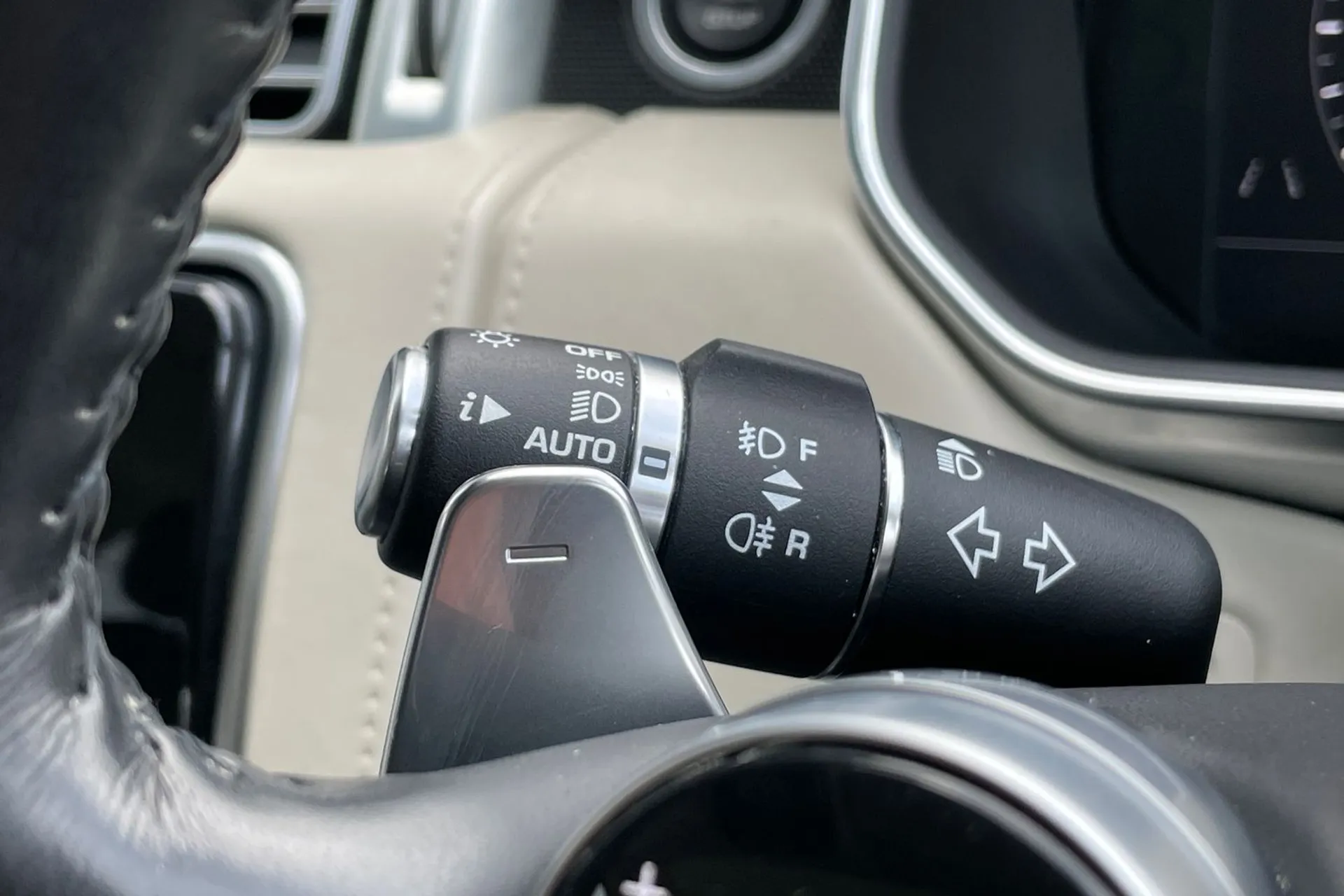 LAND ROVER RANGE ROVER thumbnail image number 68
