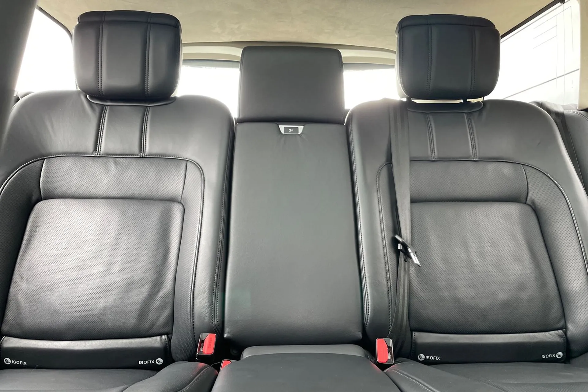 LAND ROVER RANGE ROVER thumbnail image number 36