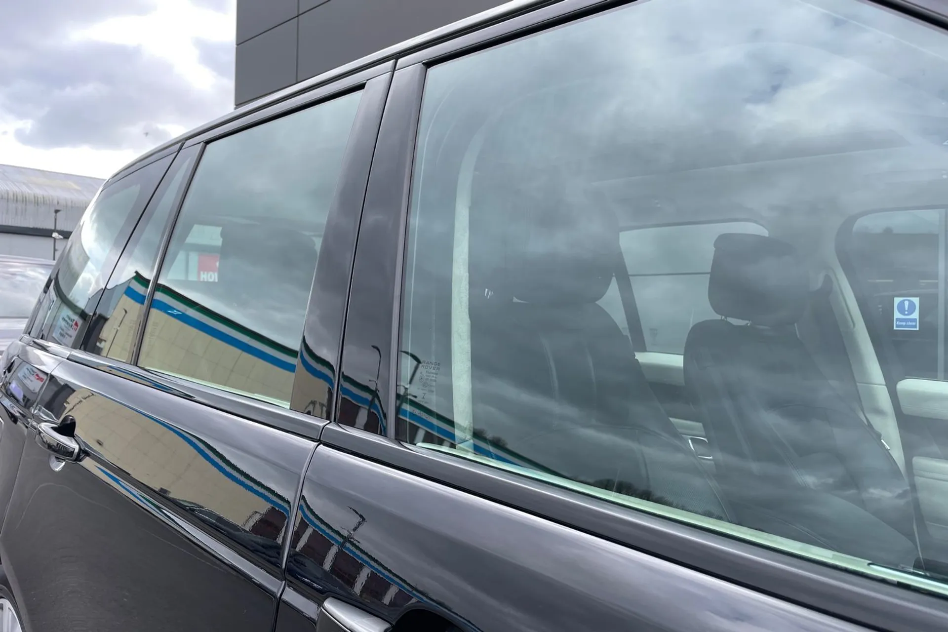 LAND ROVER RANGE ROVER thumbnail image number 19