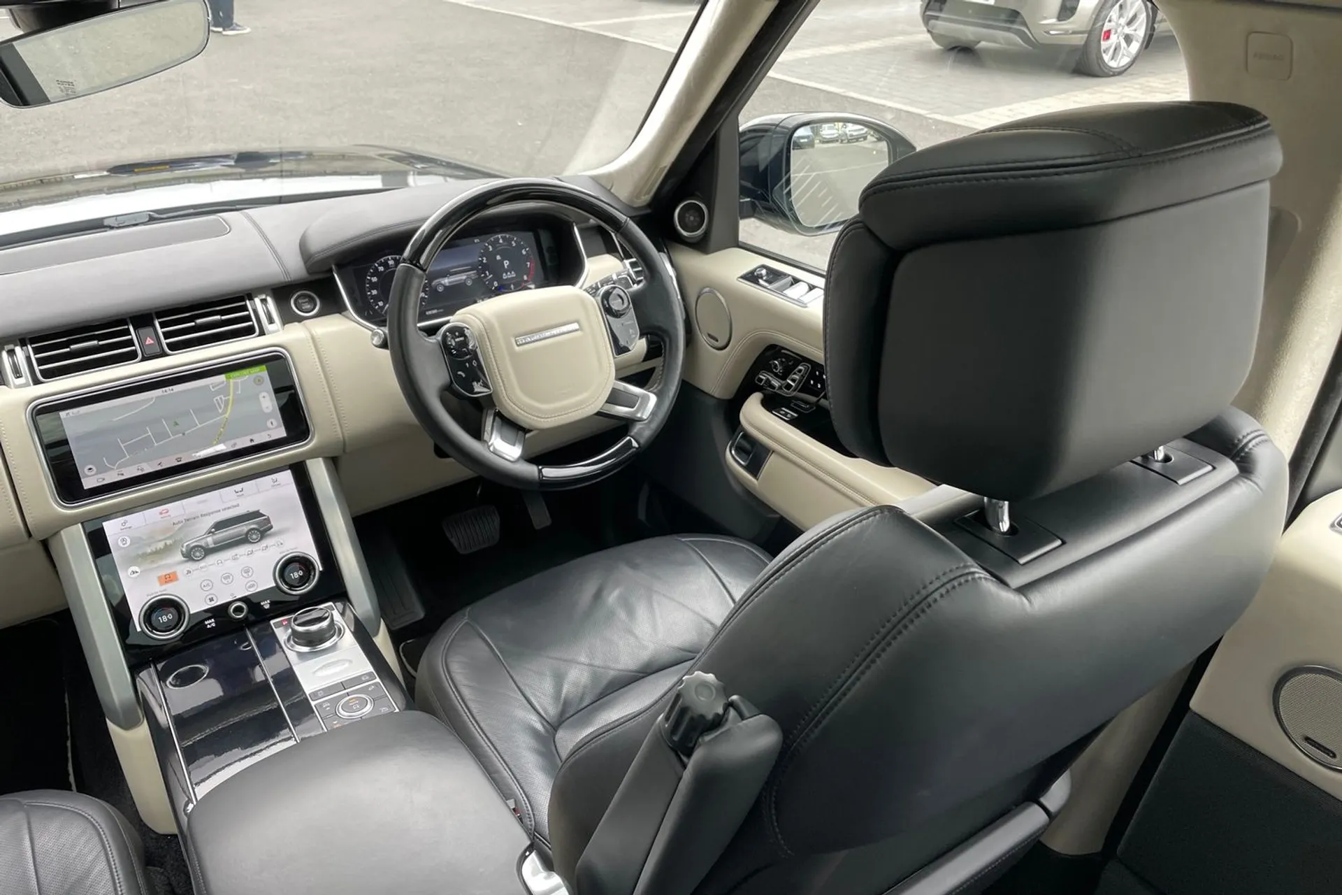 LAND ROVER RANGE ROVER thumbnail image number 38