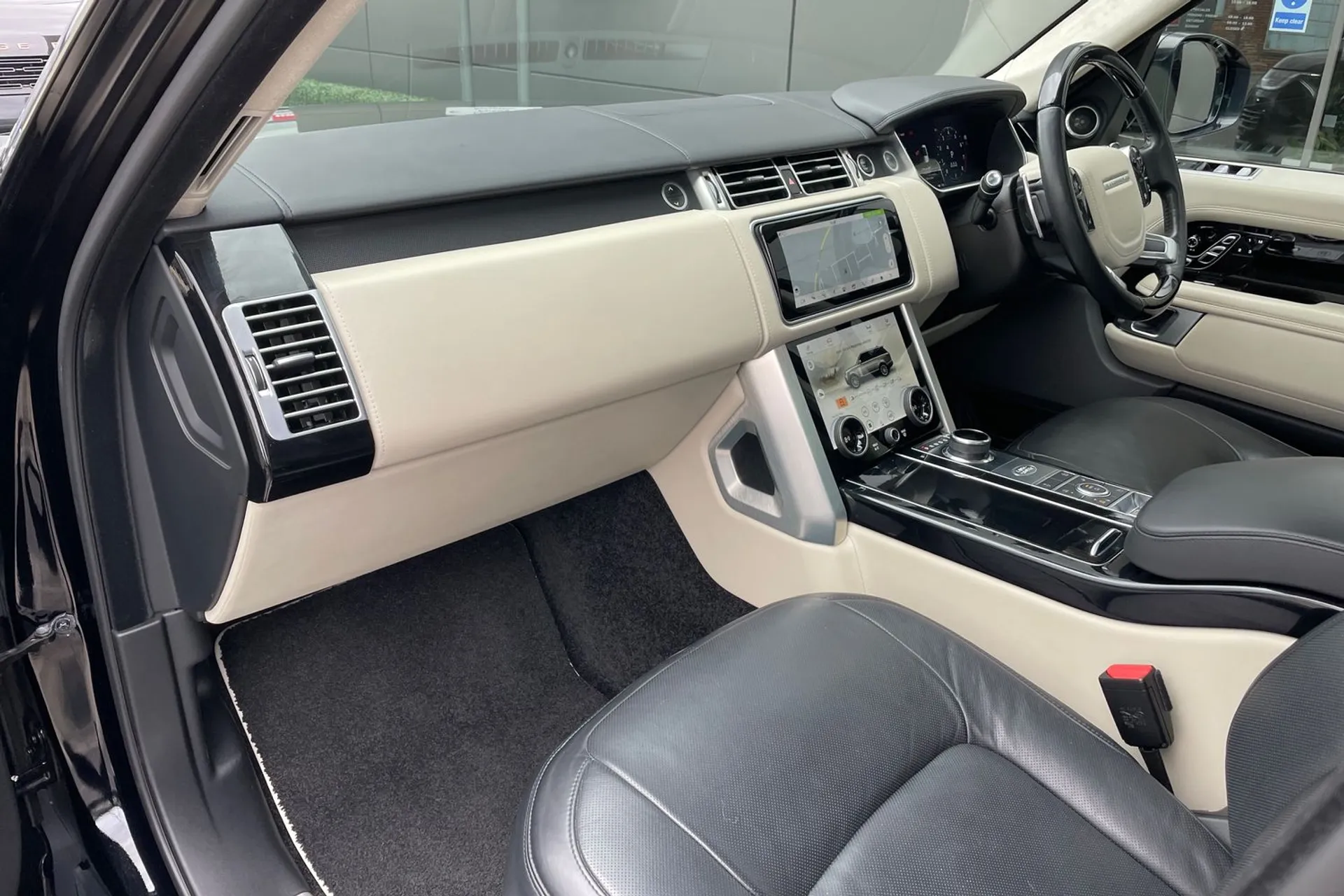 LAND ROVER RANGE ROVER thumbnail image number 33