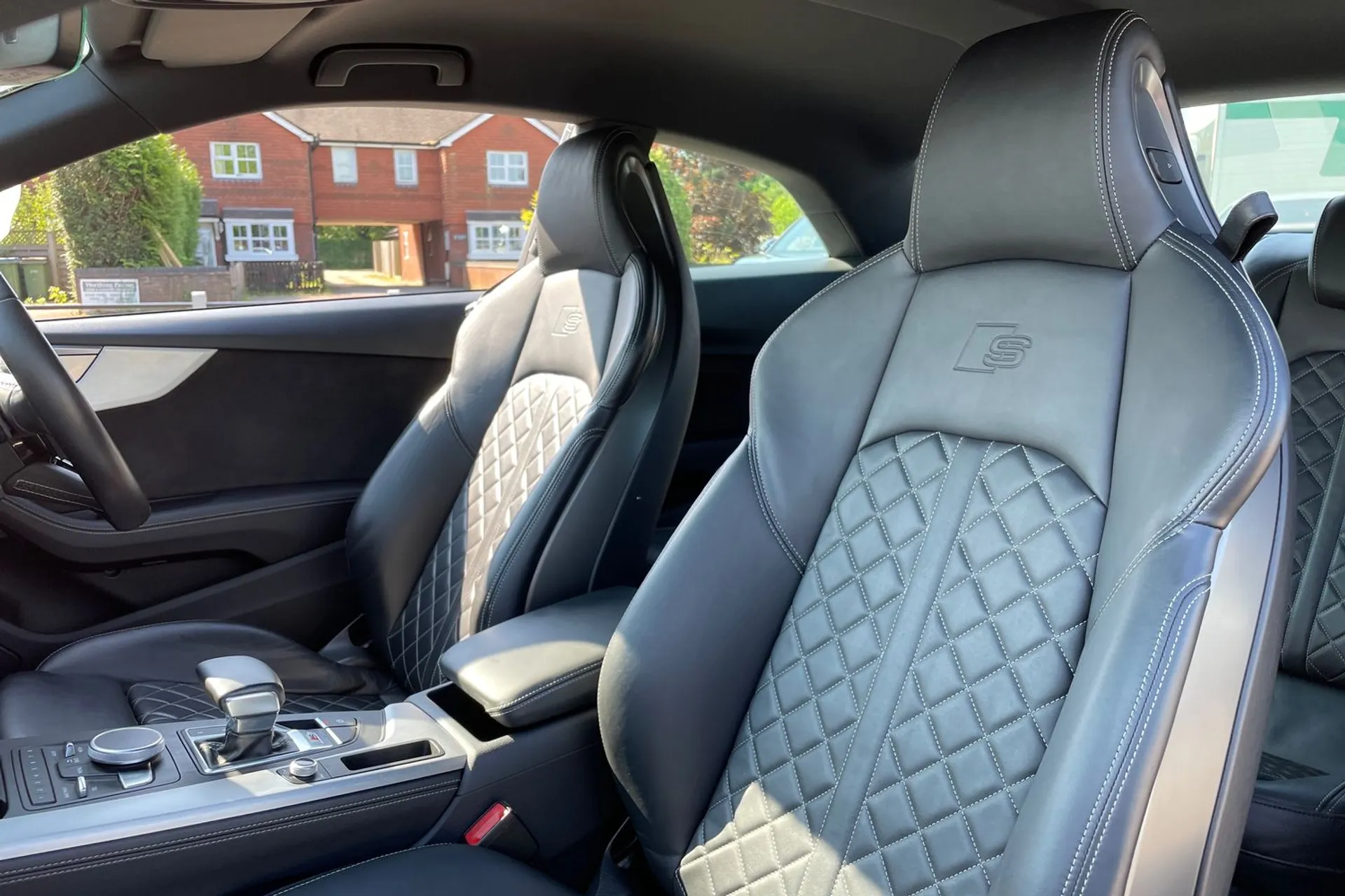 Audi A5 thumbnail image number 25