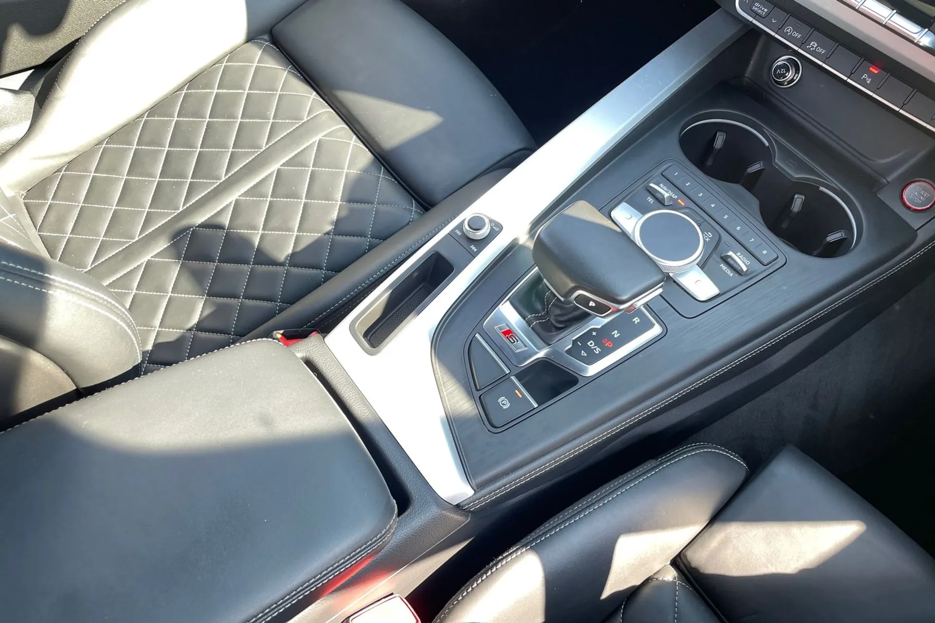 Audi A5 thumbnail image number 33