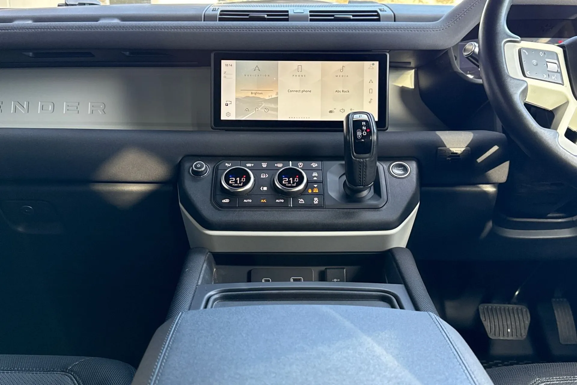 LAND ROVER DEFENDER thumbnail image number 43