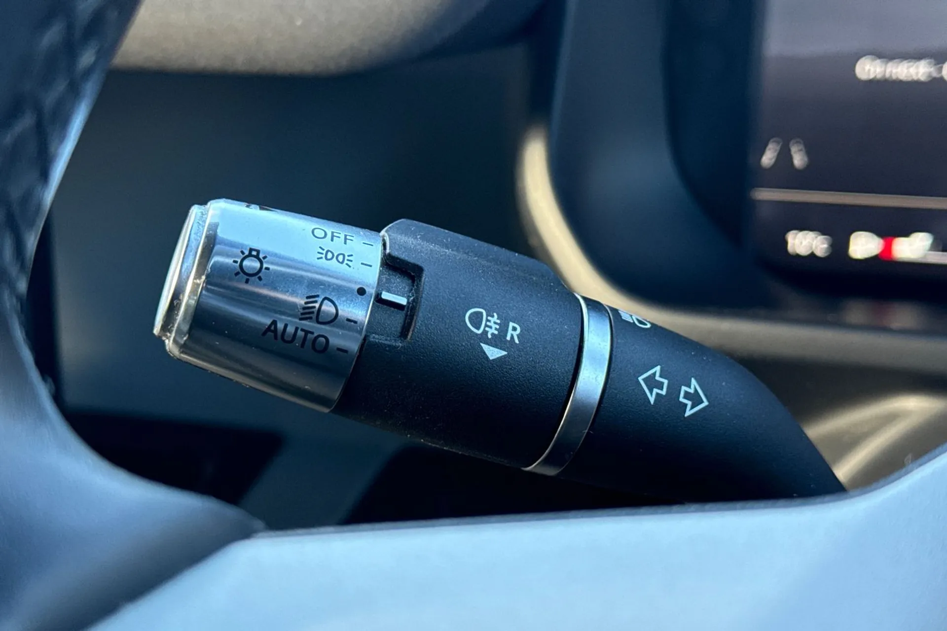 LAND ROVER DEFENDER thumbnail image number 60