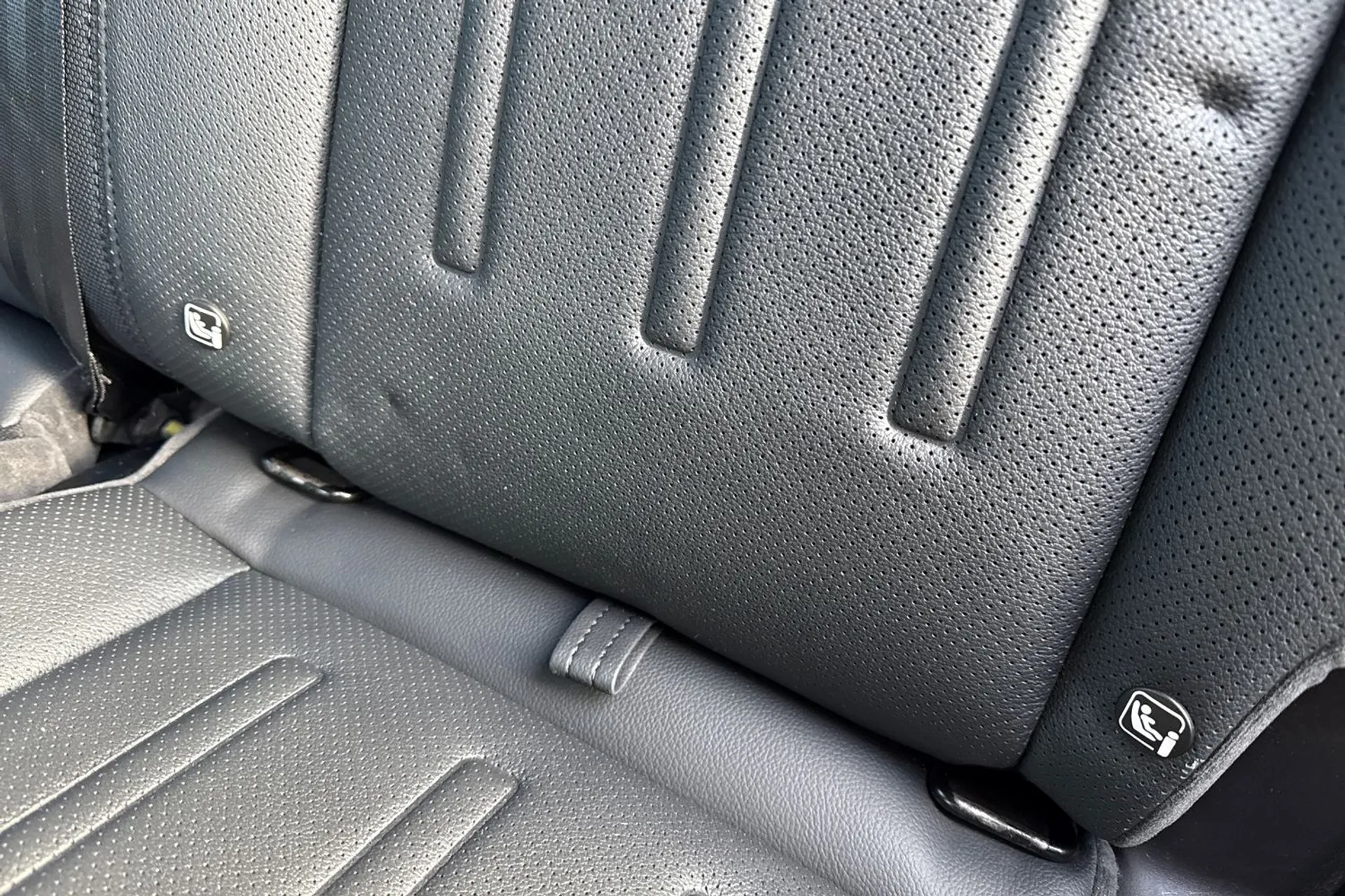 LAND ROVER DEFENDER thumbnail image number 35